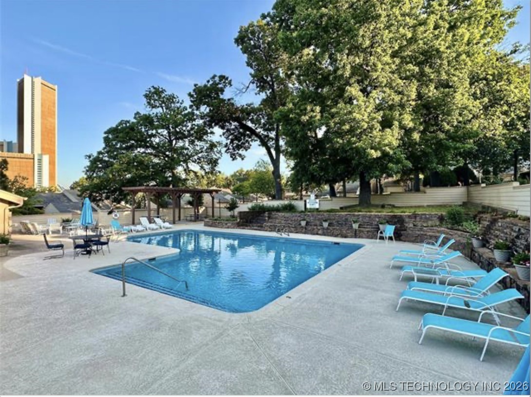 2955 E 84th Street Property Photo 30