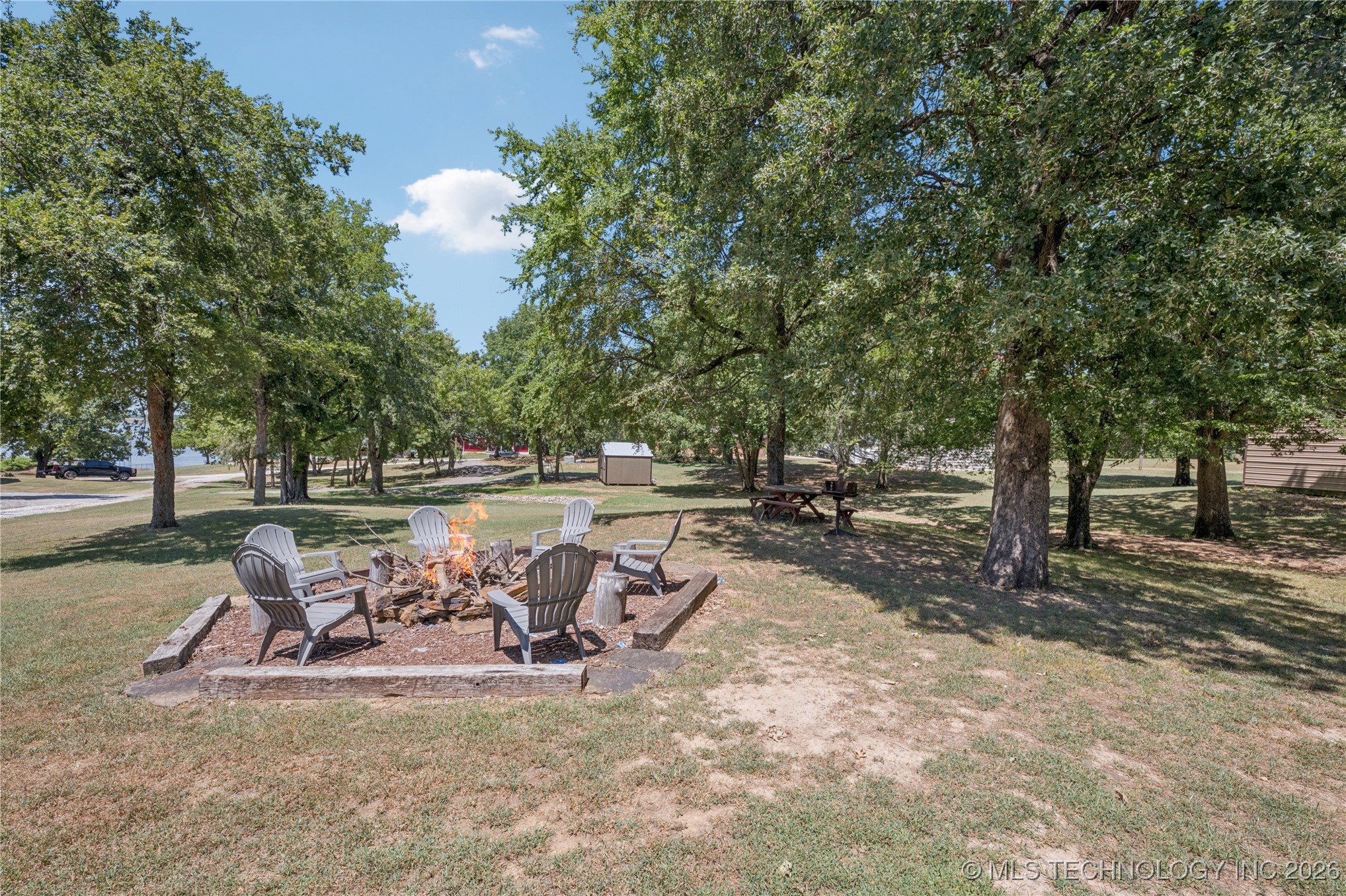 108285 Catfish Property Photo 3