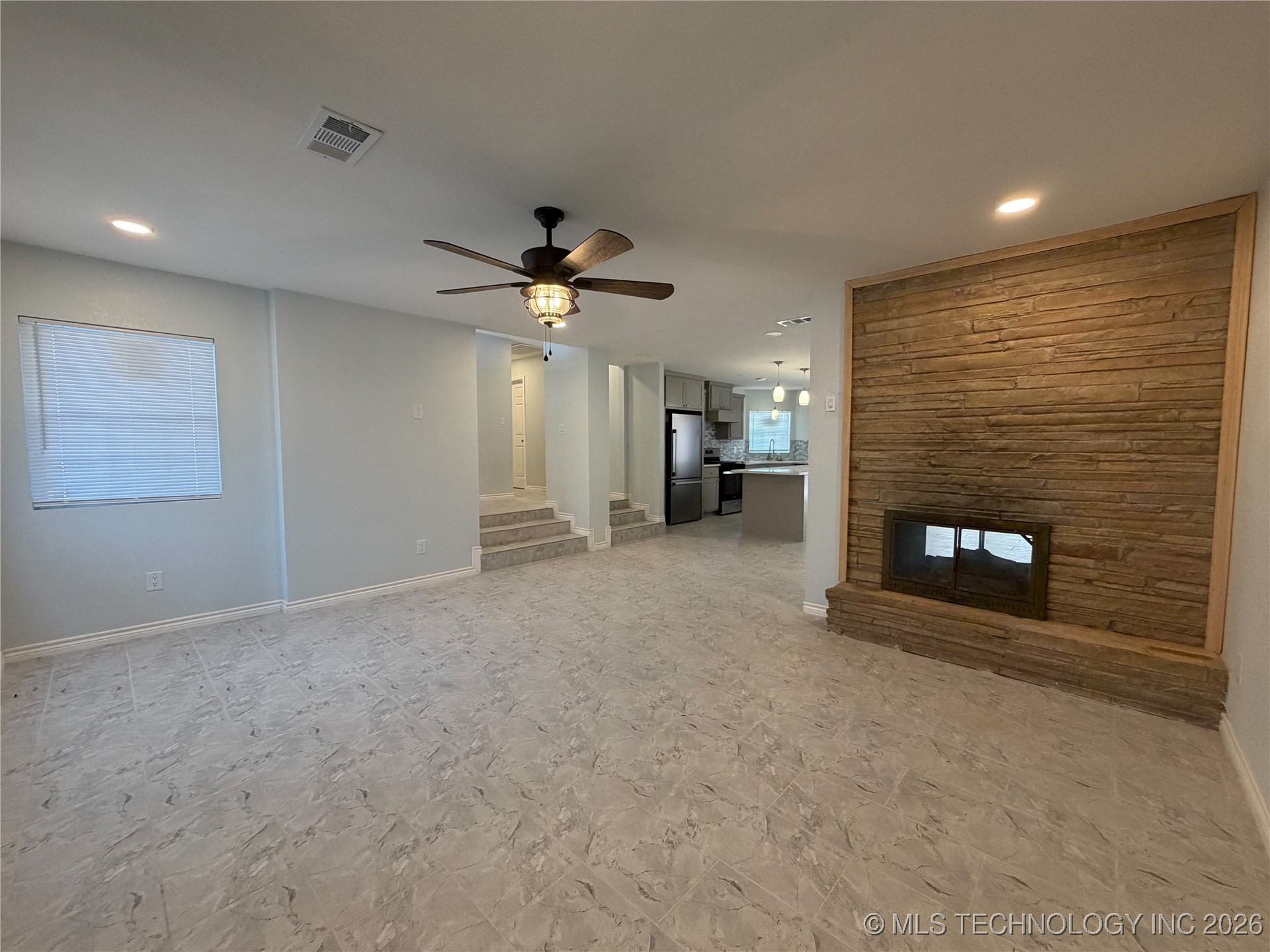 2505 Haskell Boulevard Property Photo 3