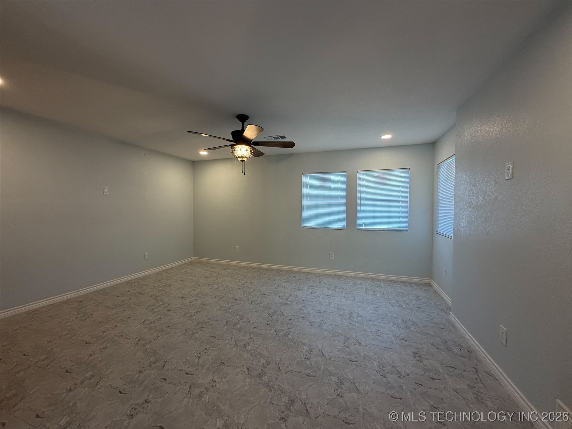 2505 Haskell Boulevard Property Photo 4