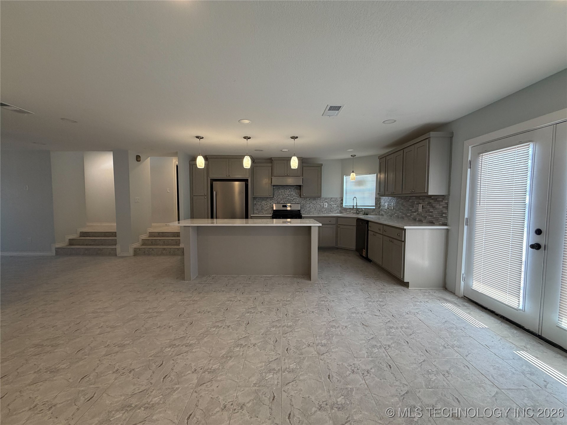 2505 Haskell Boulevard Property Photo 7