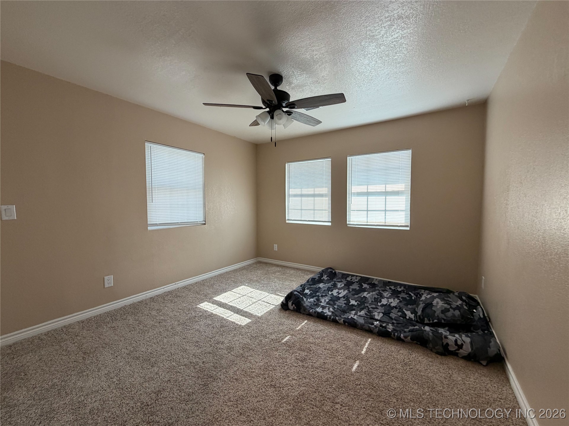 2505 Haskell Boulevard Property Photo 14