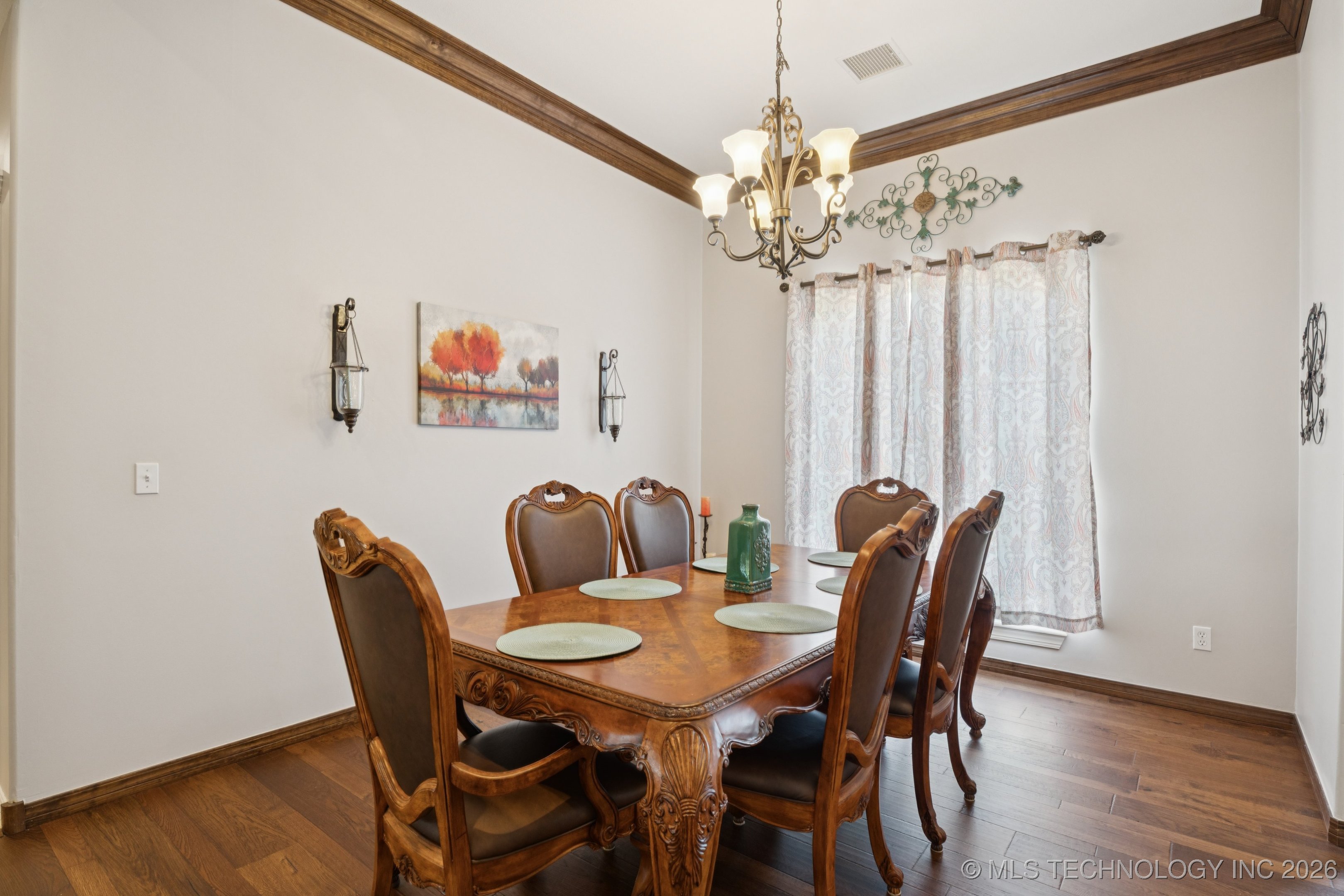 316 E 44th Street Property Photo 9