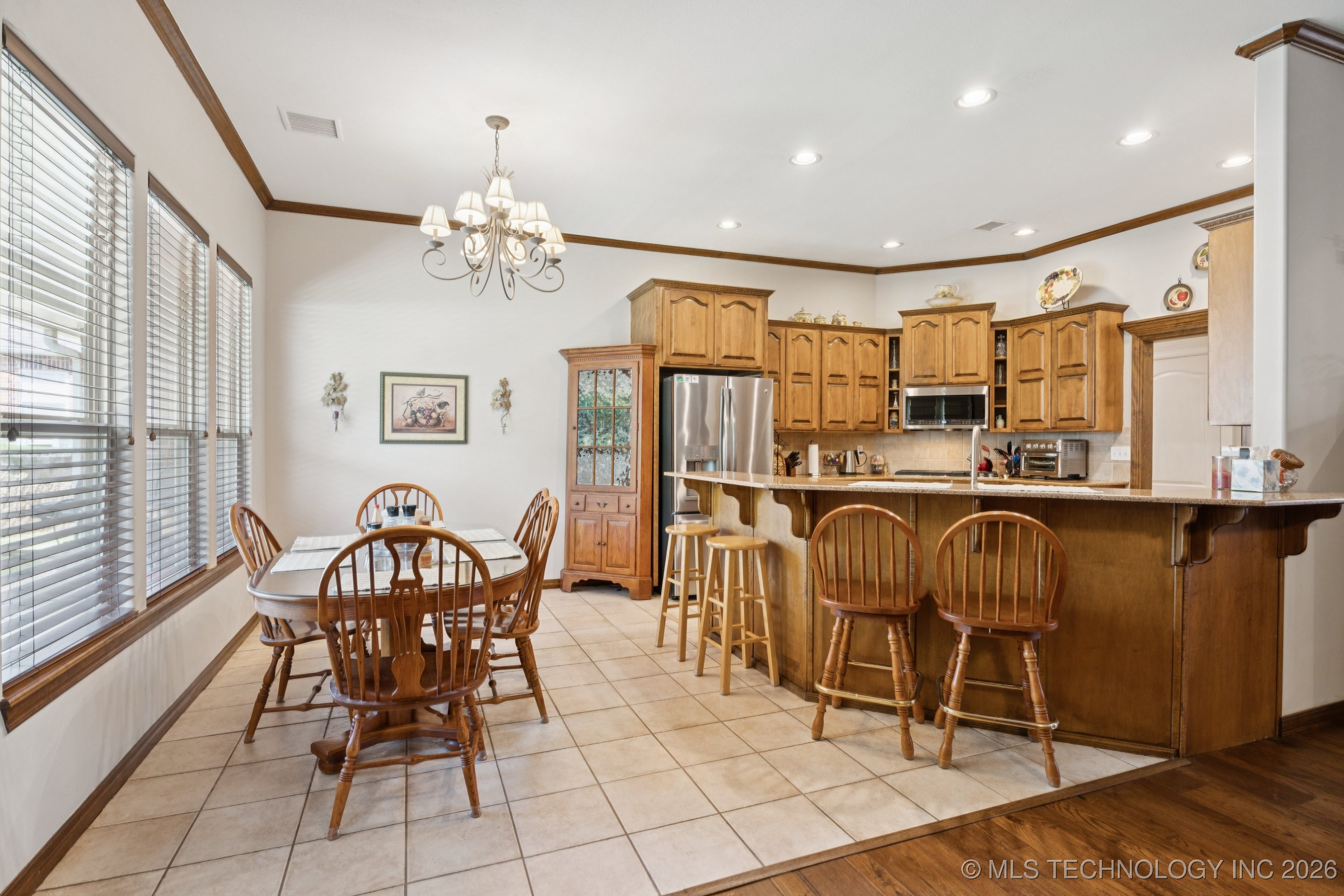 316 E 44th Street Property Photo 15