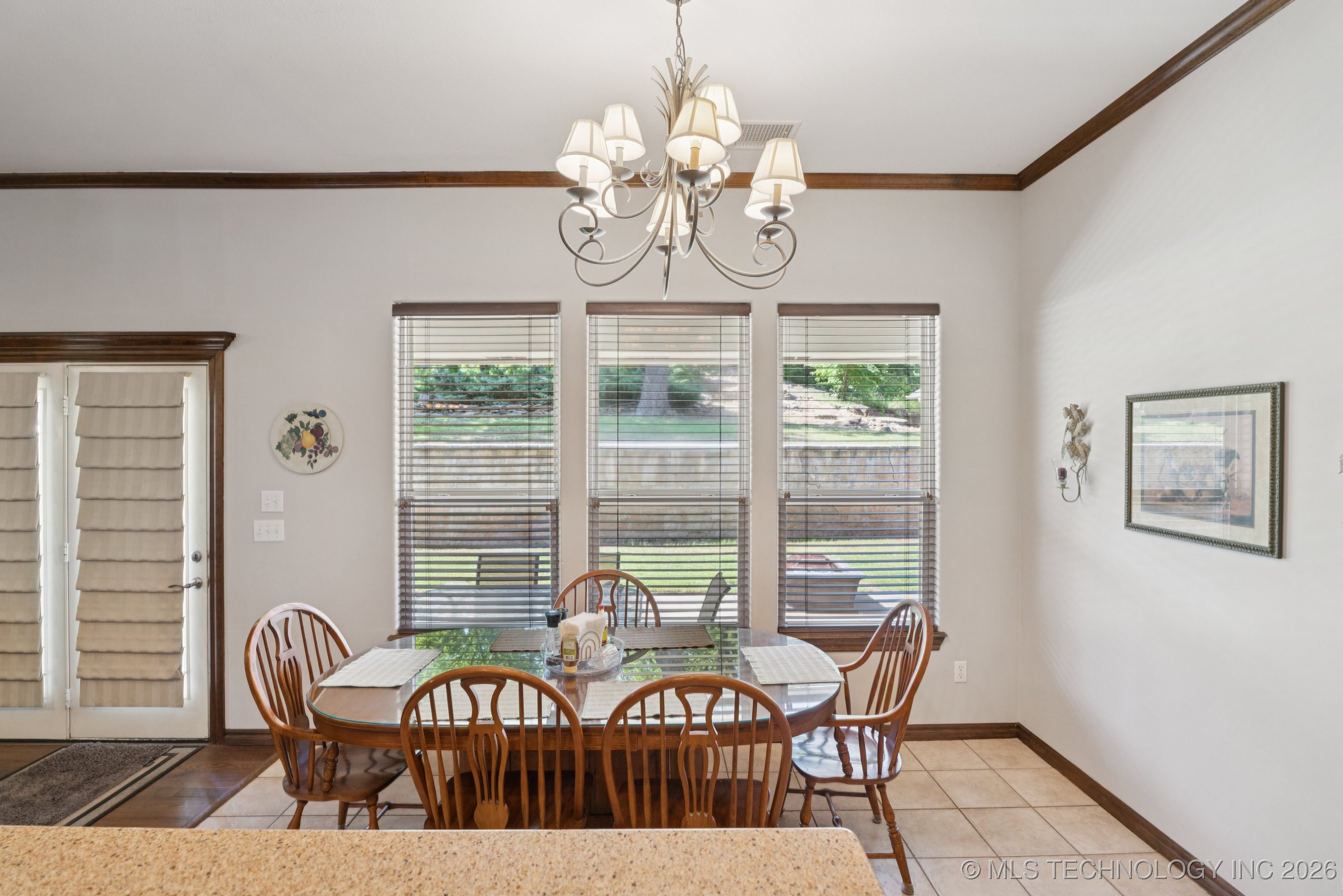 316 E 44th Street Property Photo 21