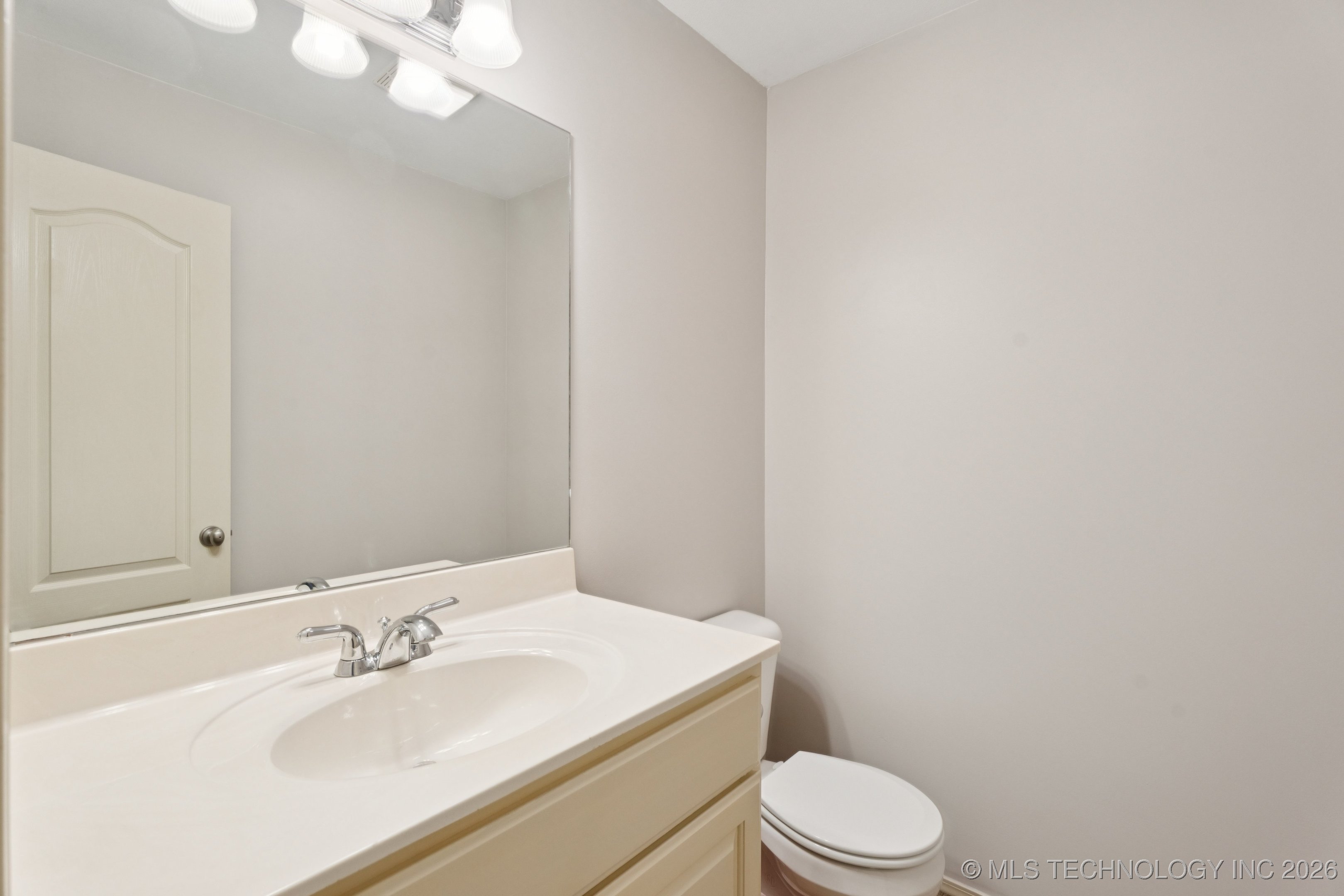 316 E 44th Street Property Photo 47