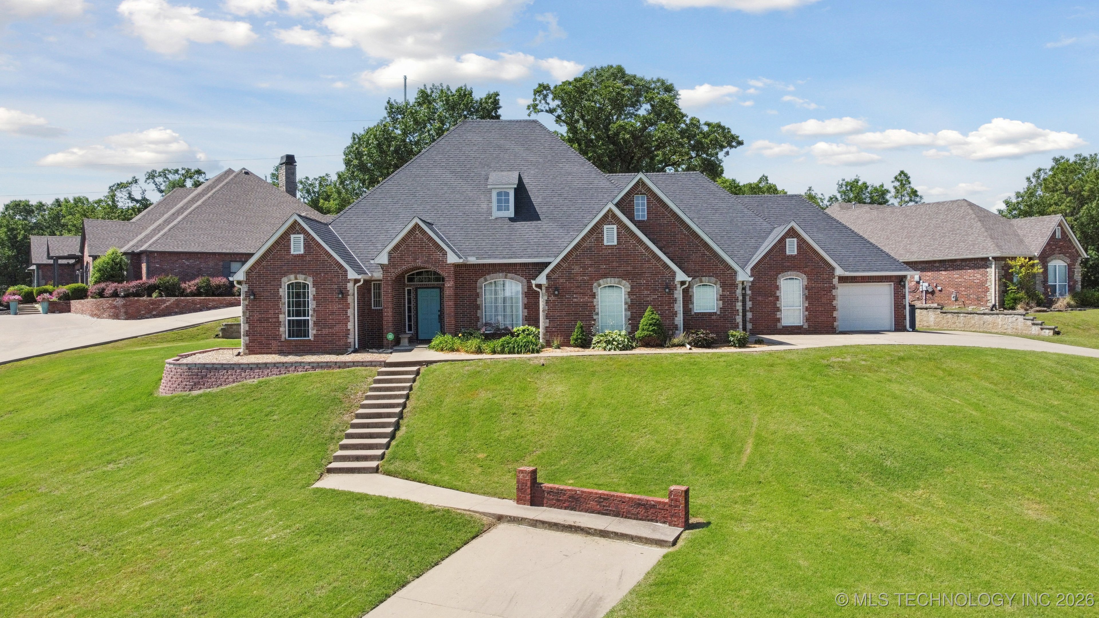 316 E 44th Street Property Photo 50