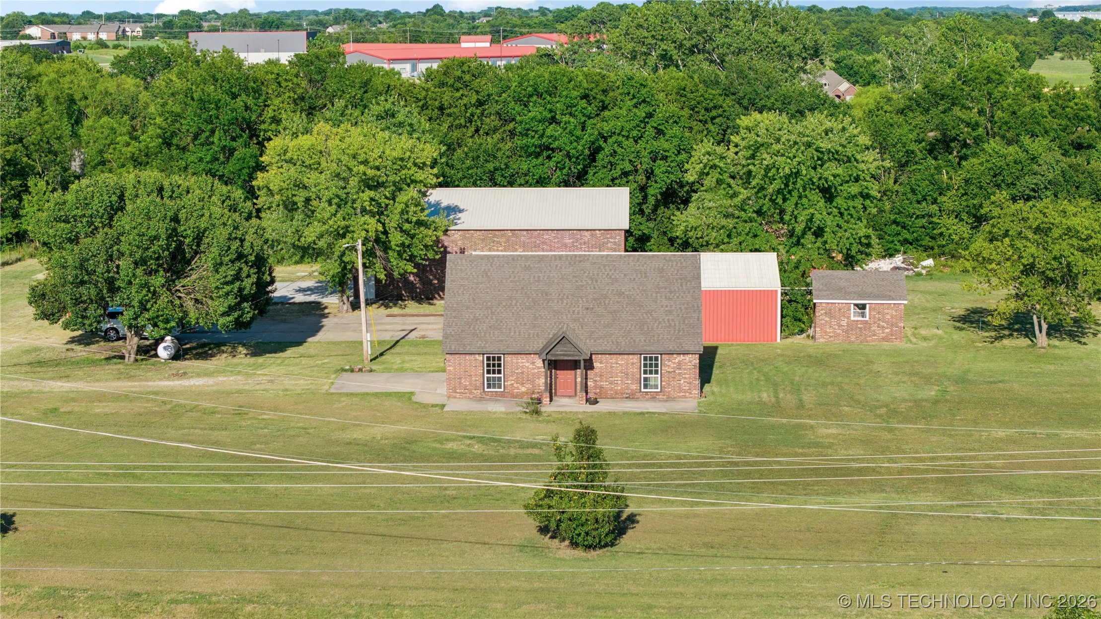 1915 S Lenapah Avenue Property Photo 32