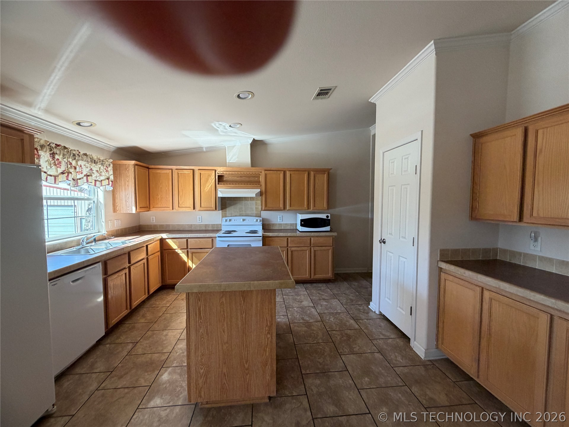 107356 S 4138 Property Photo 27