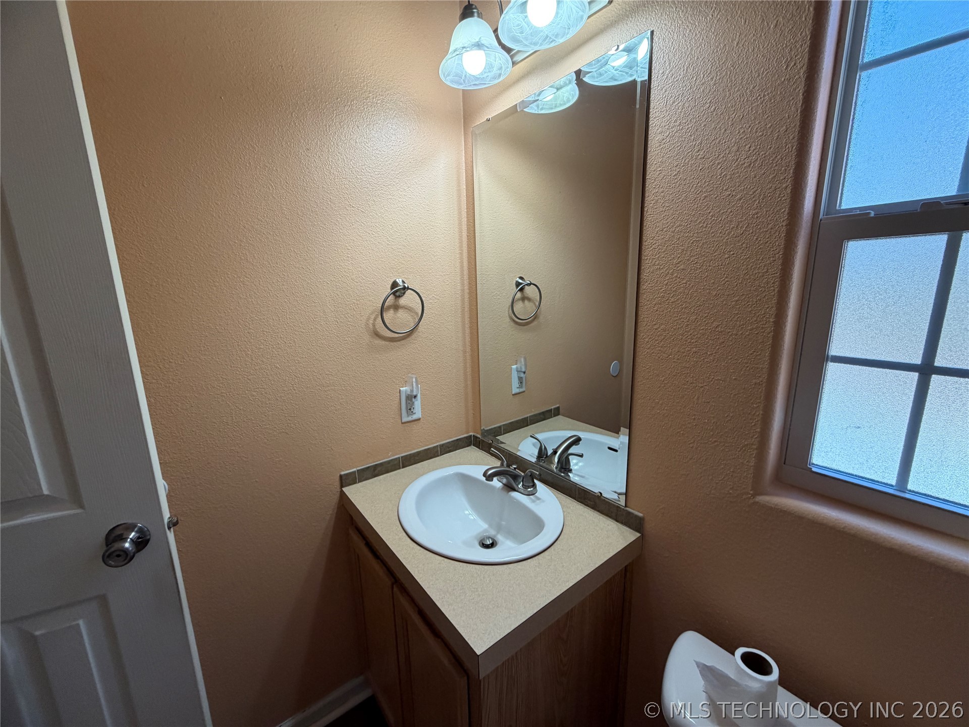 107356 S 4138 Property Photo 46