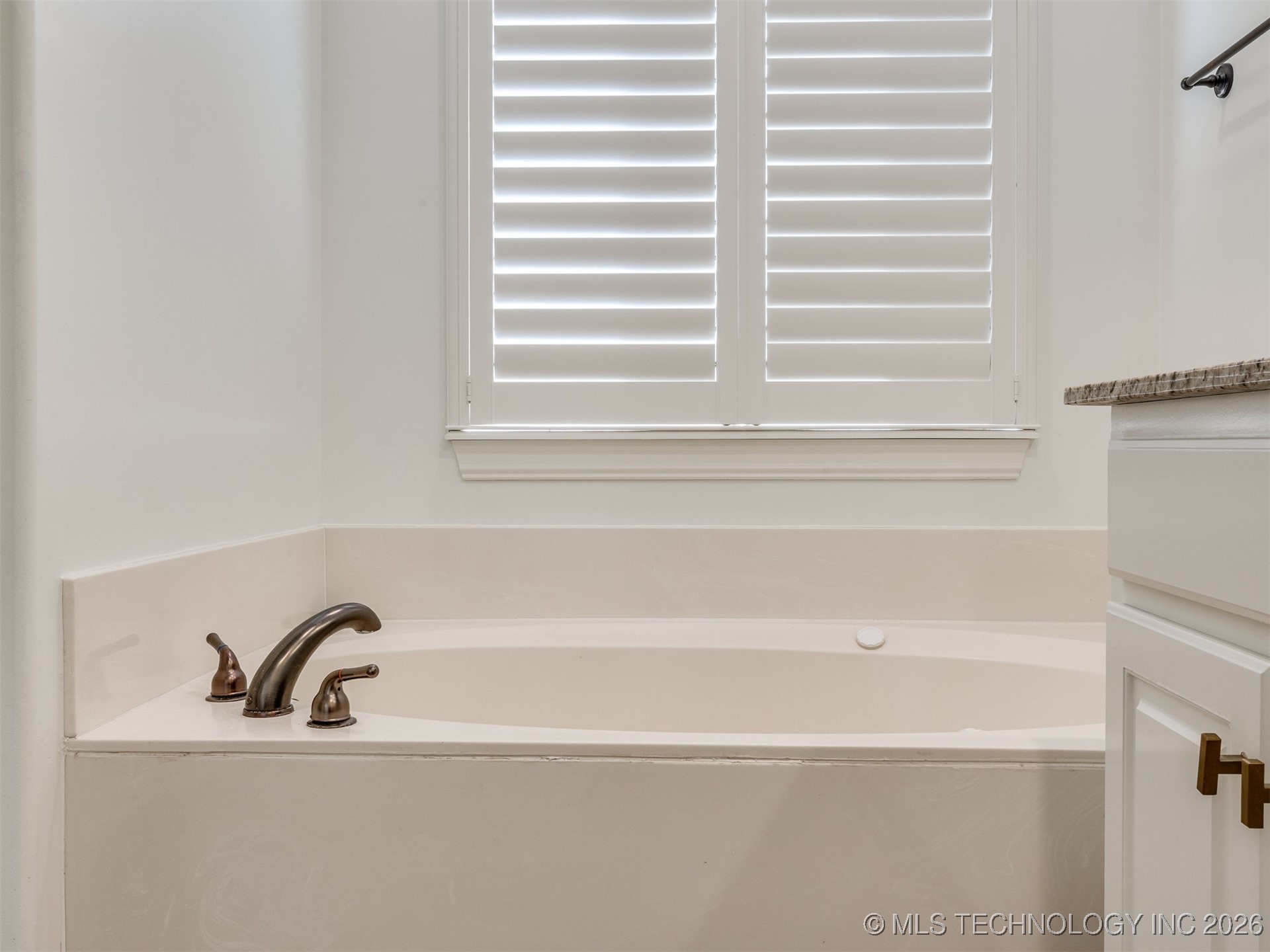 11328 S 75th Avenue E Property Photo 37