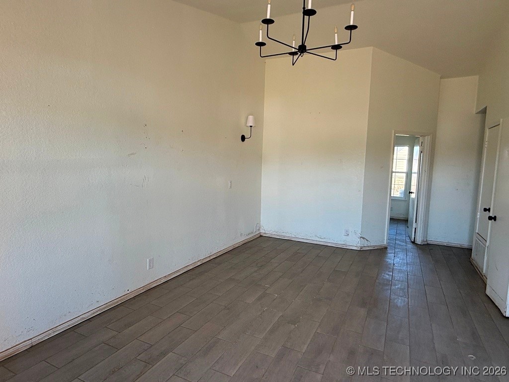 9924 N 44th East Avenue Property Photo 6