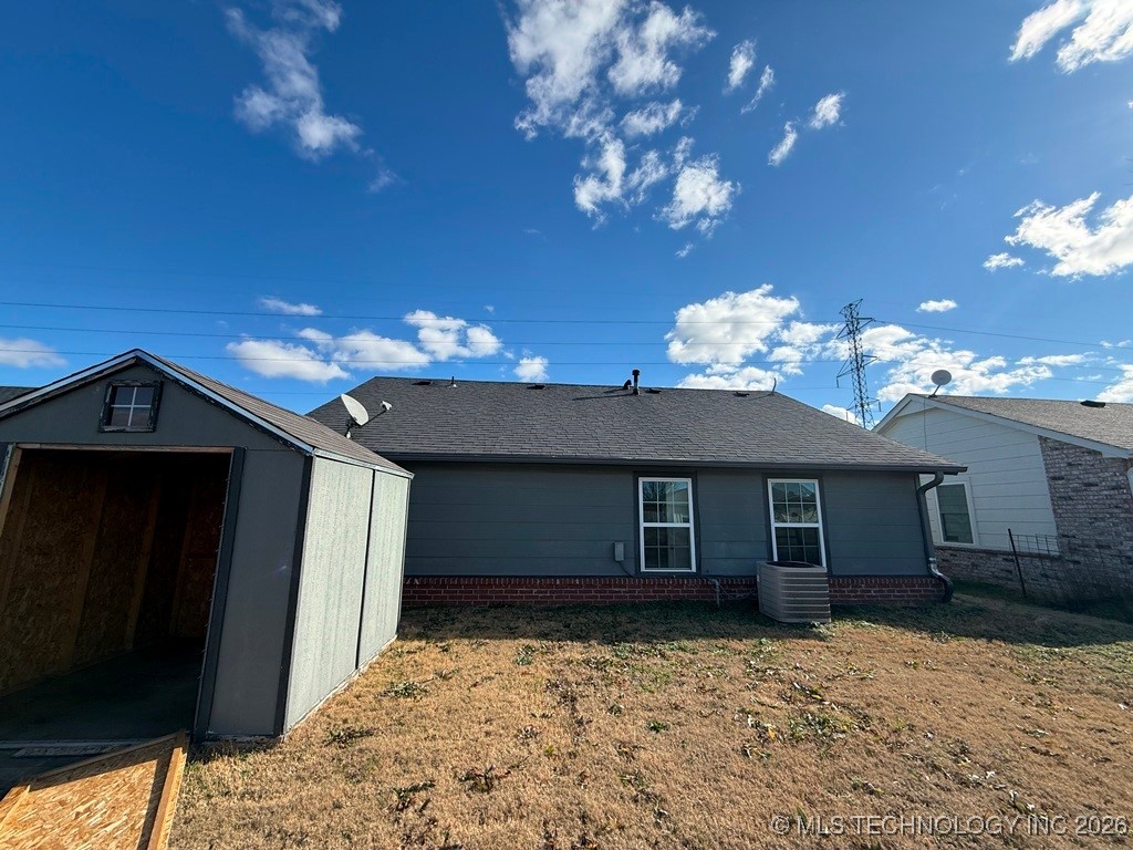 9924 N 44th East Avenue Property Photo 22