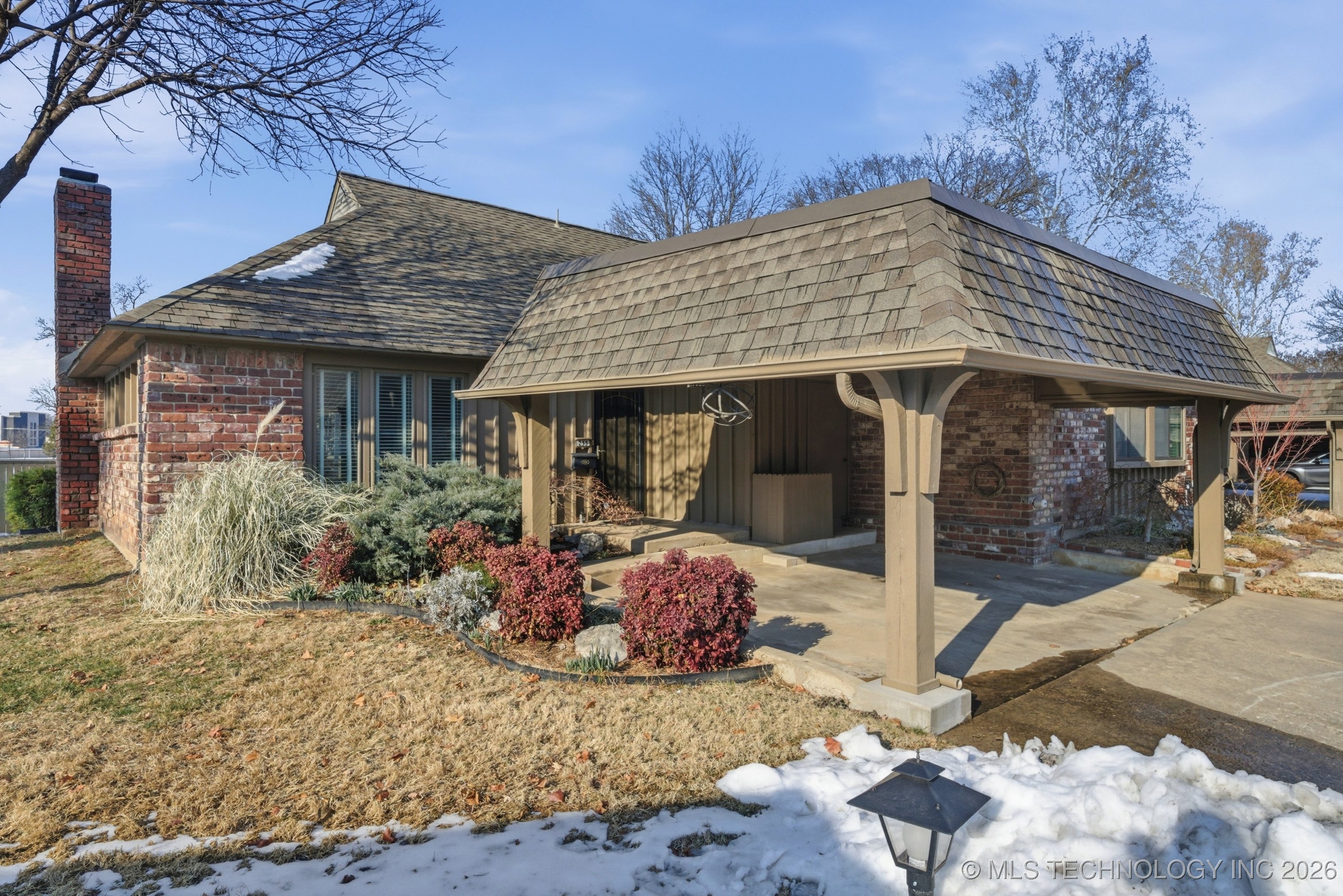 2603335 Property Photo 1