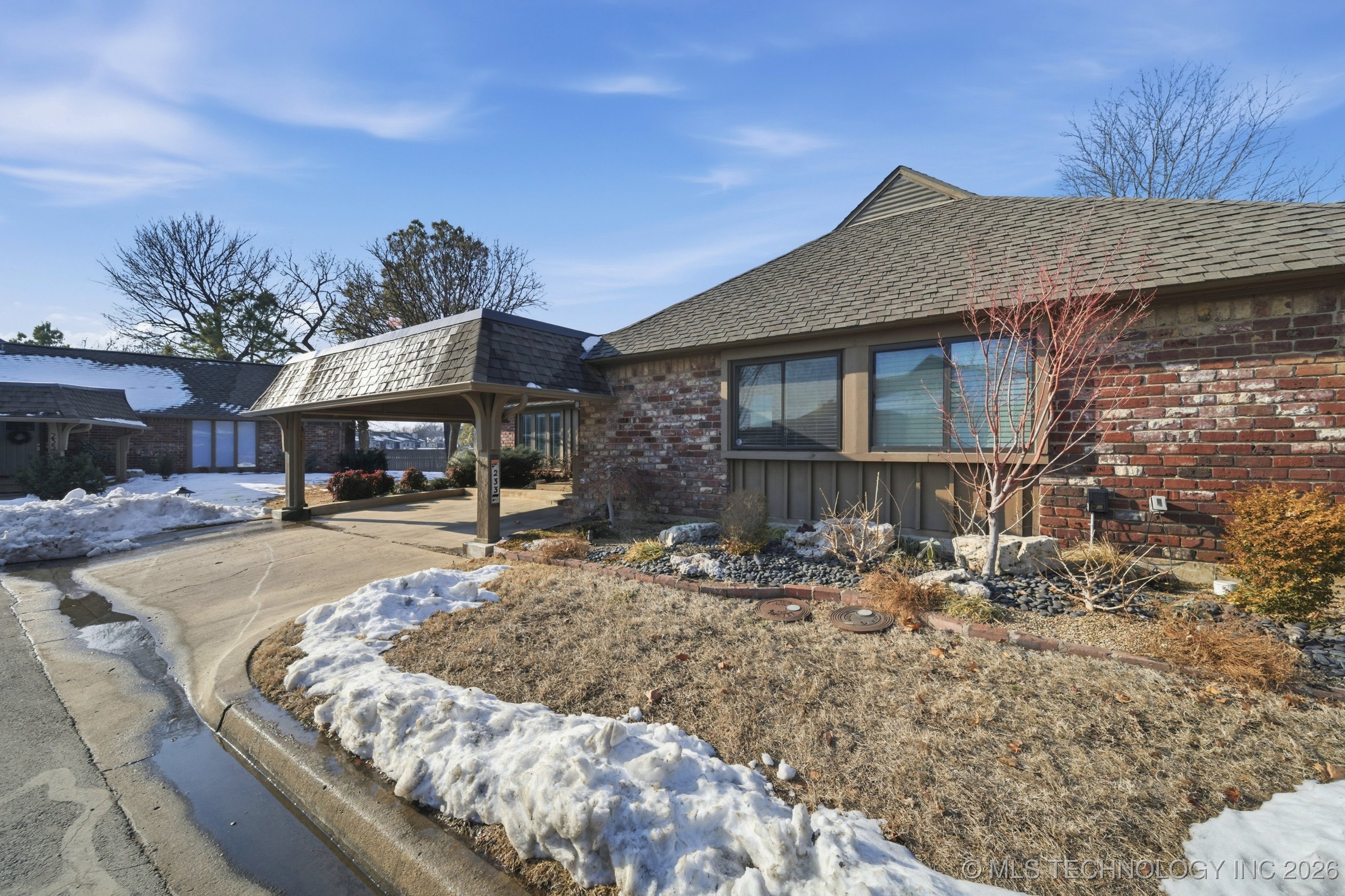 2603335 Property Photo 2