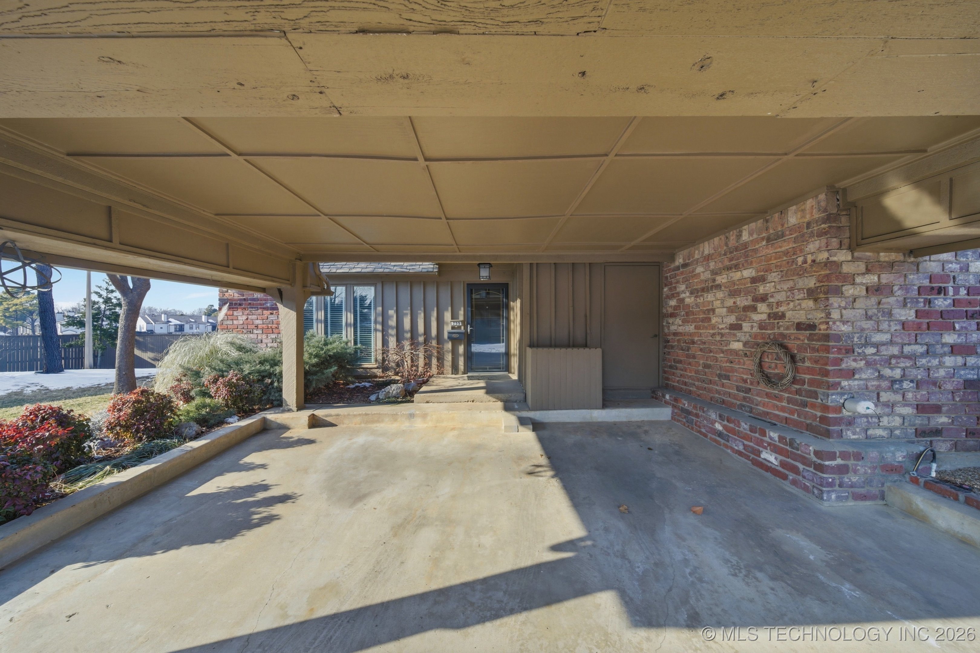 2603335 Property Photo 3