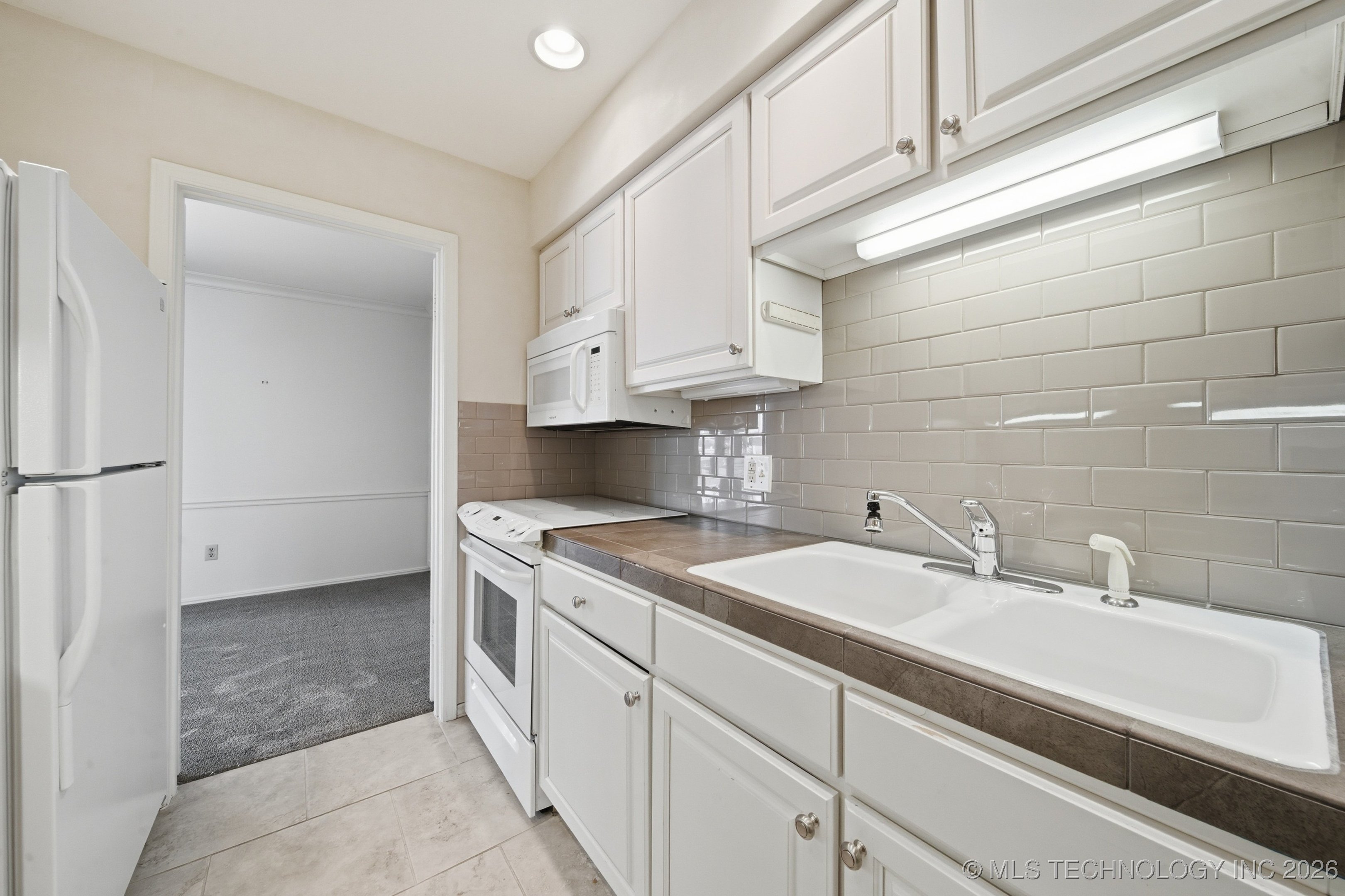 2603335 Property Photo 13