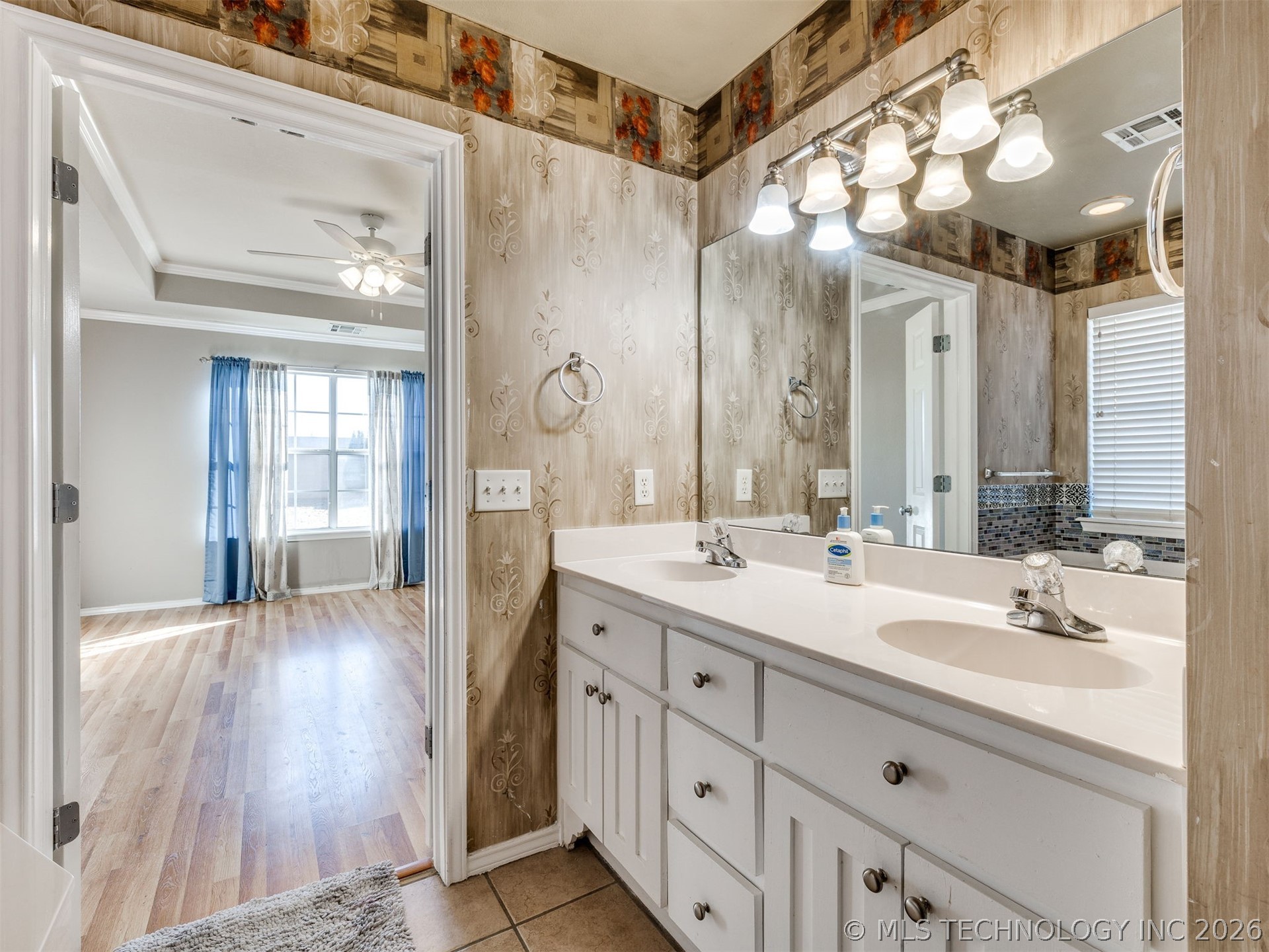 1018 W 120th Court S Property Photo 48