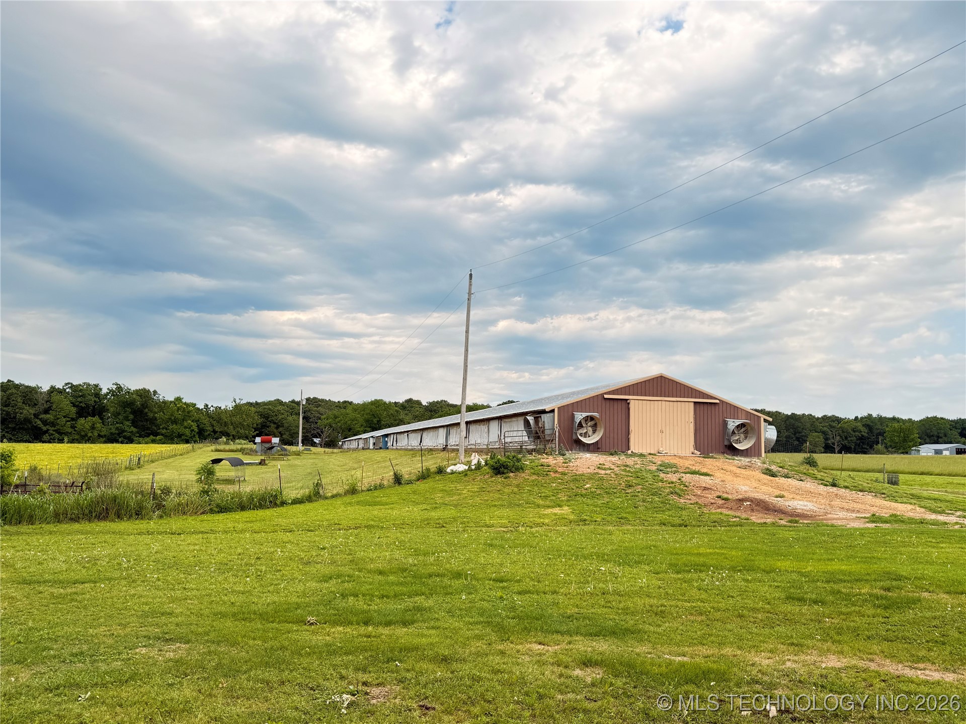 20218 E 430 Road Property Photo 9