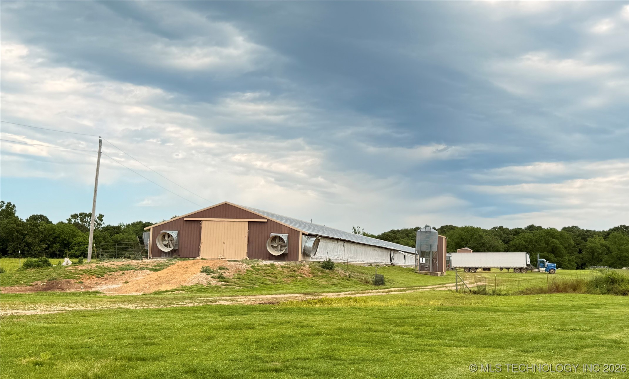 20218 E 430 Road Property Photo 10