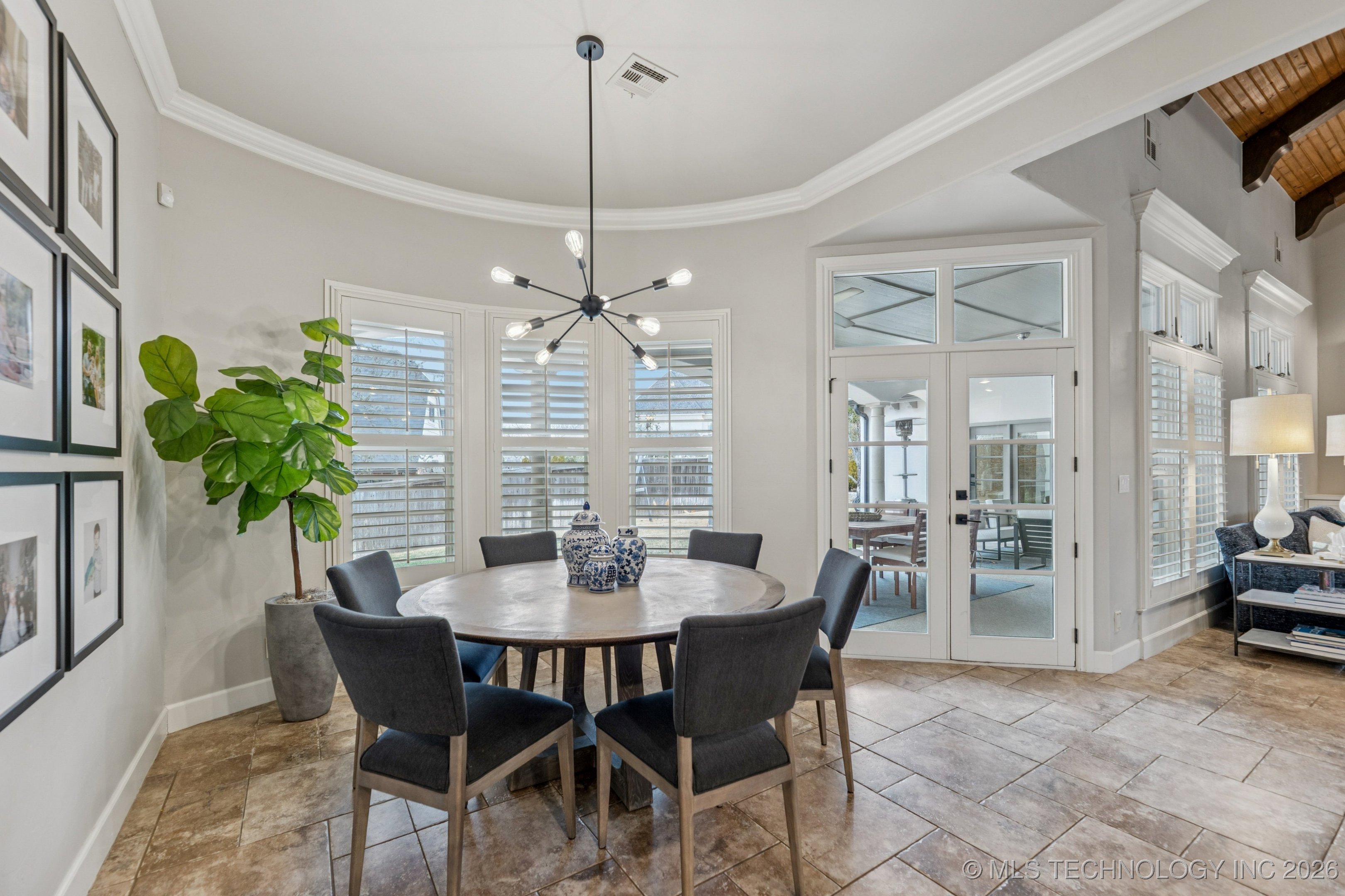 10628 S Mulberry Street Property Photo 11