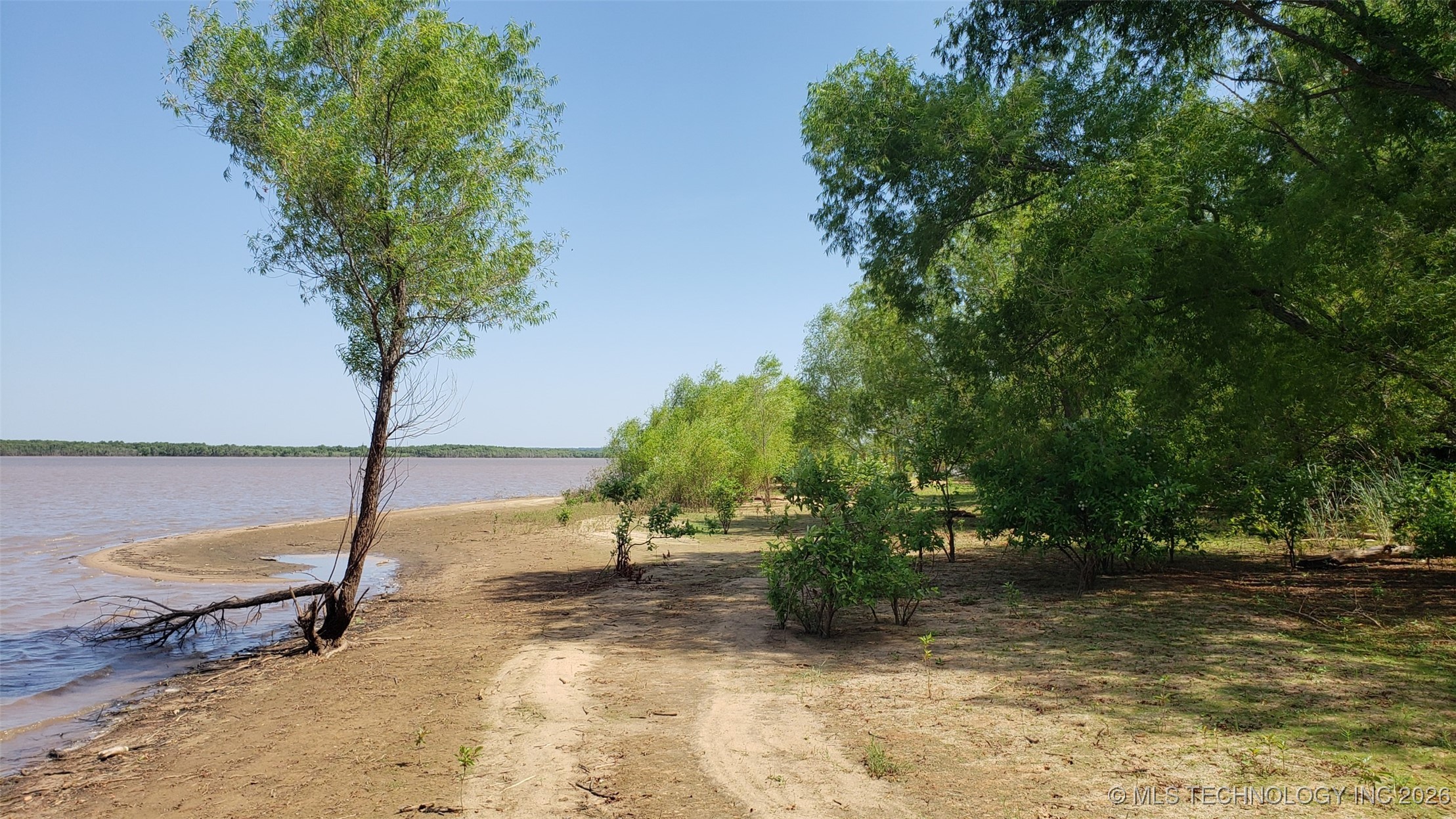 1679 Augustus Road Property Photo 9