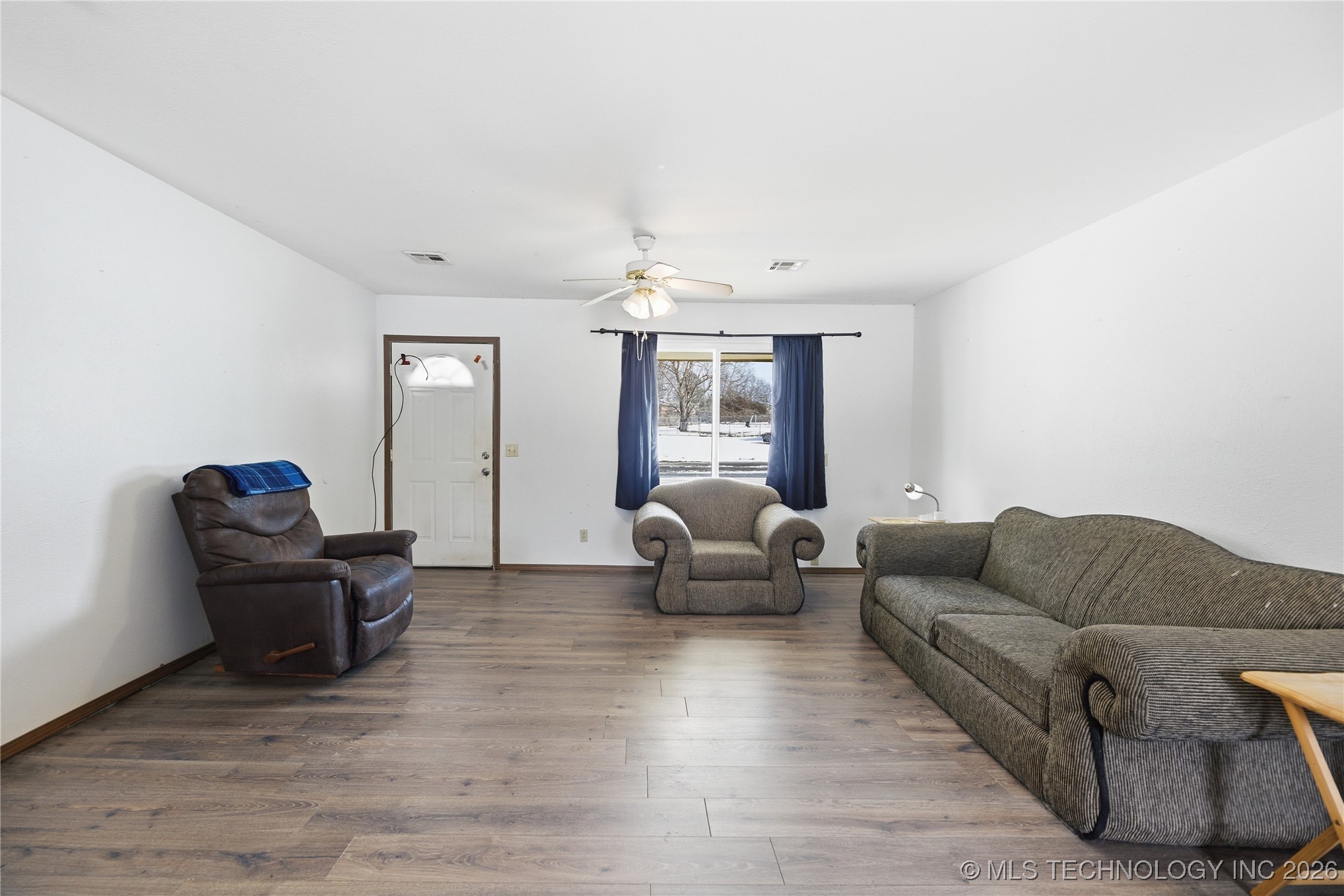 17564 W Grandview Drive Property Photo 8