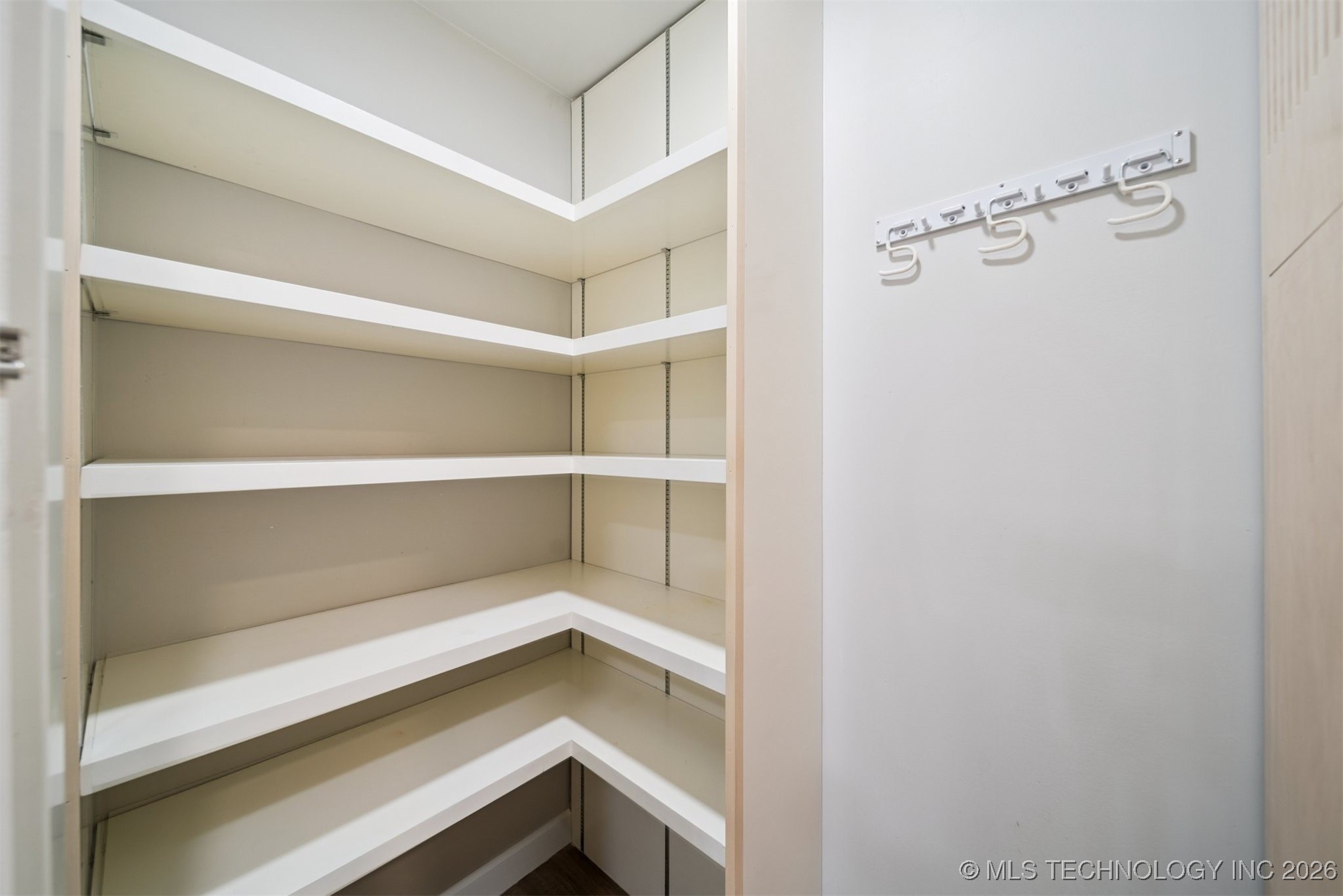 3701 Riverside Drive 14 Property Photo 13