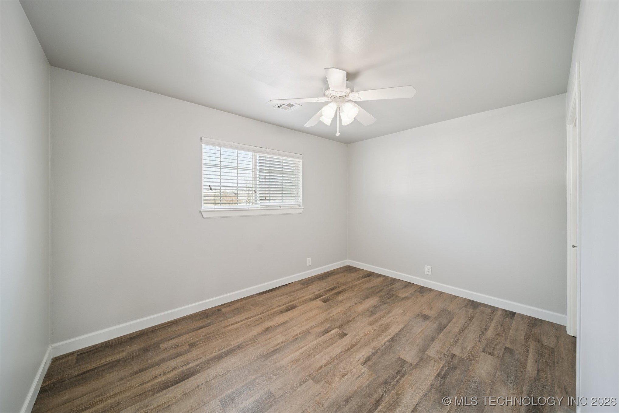 3701 Riverside Drive 14 Property Photo 19