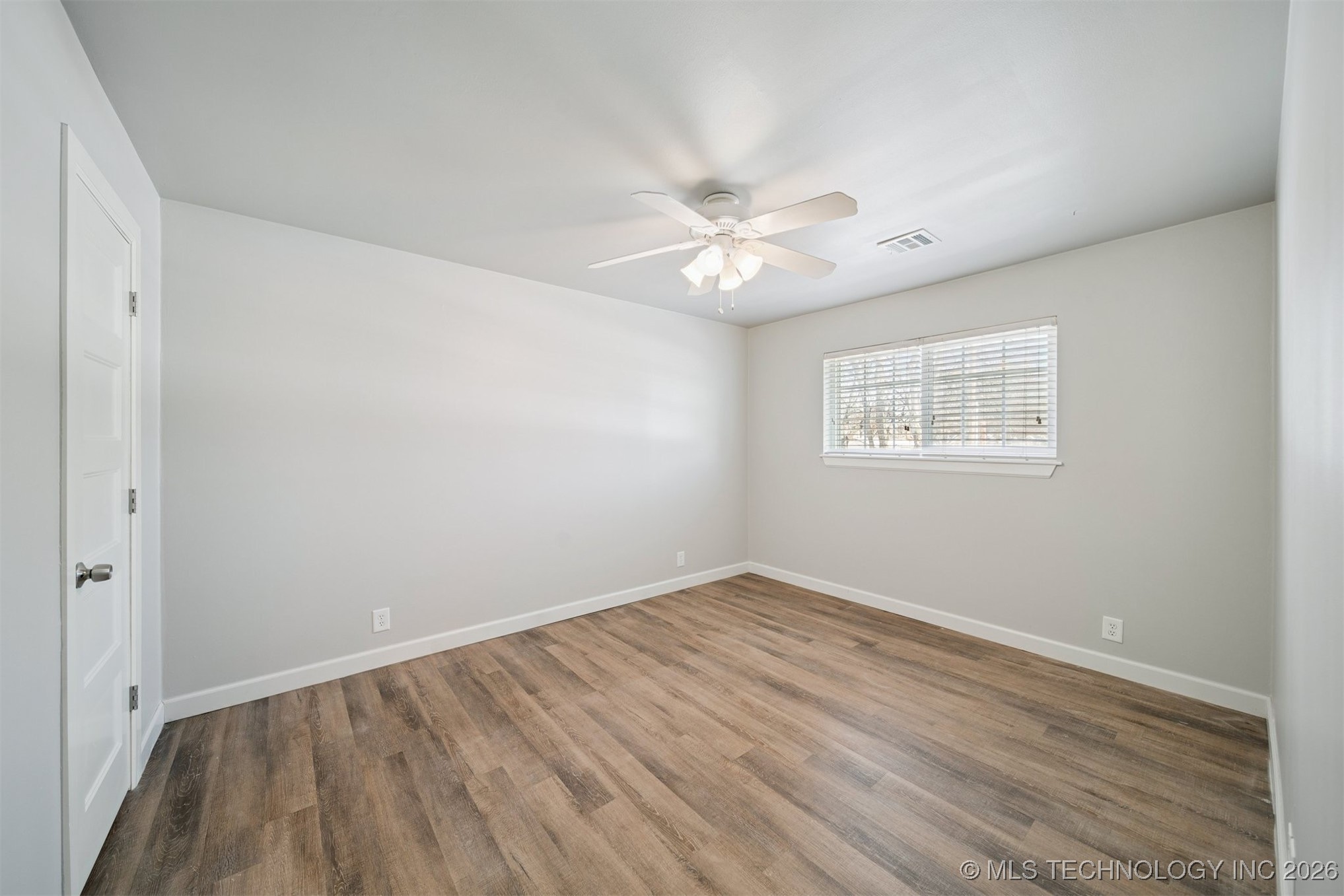 3701 Riverside Drive 14 Property Photo 20