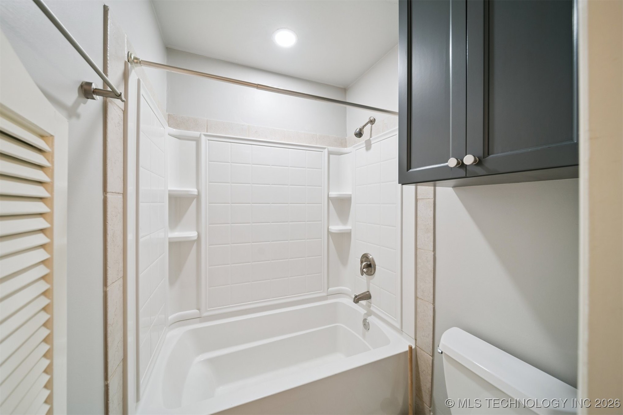 3701 Riverside Drive 14 Property Photo 22