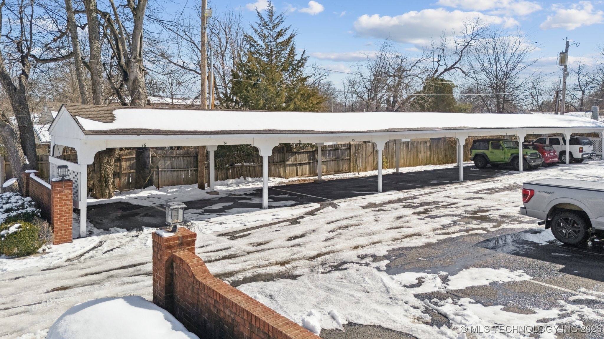 3701 Riverside Drive 14 Property Photo 23