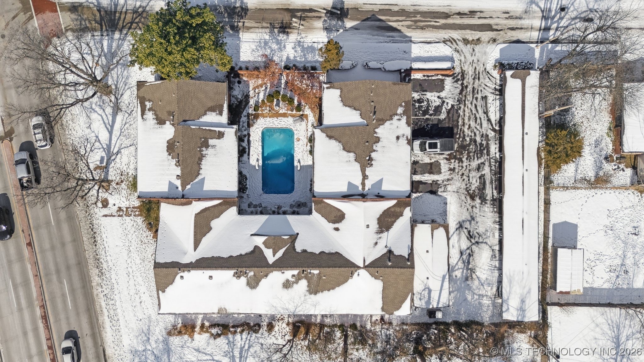 3701 Riverside Drive 14 Property Photo 26