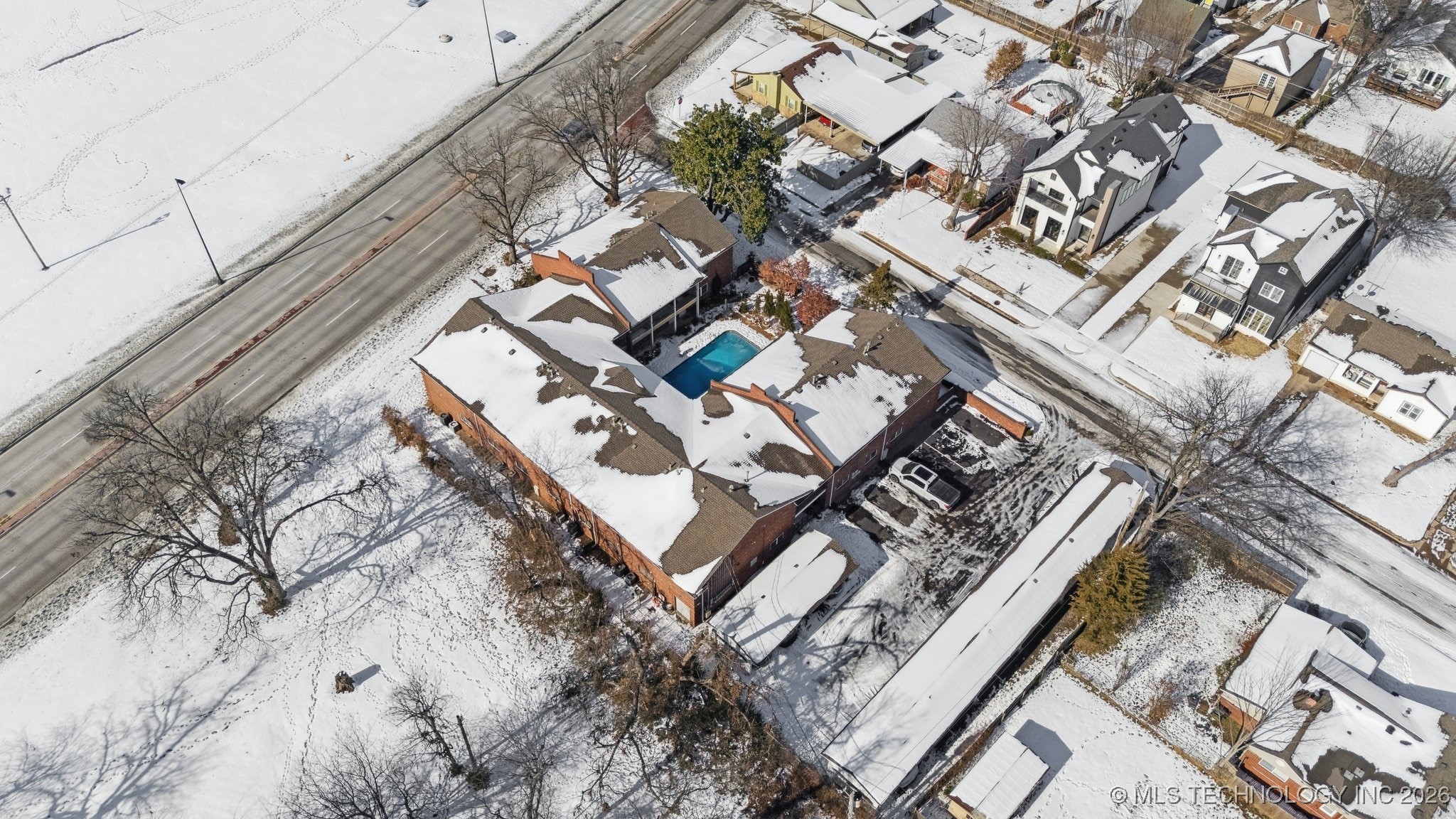 3701 Riverside Drive 14 Property Photo 30