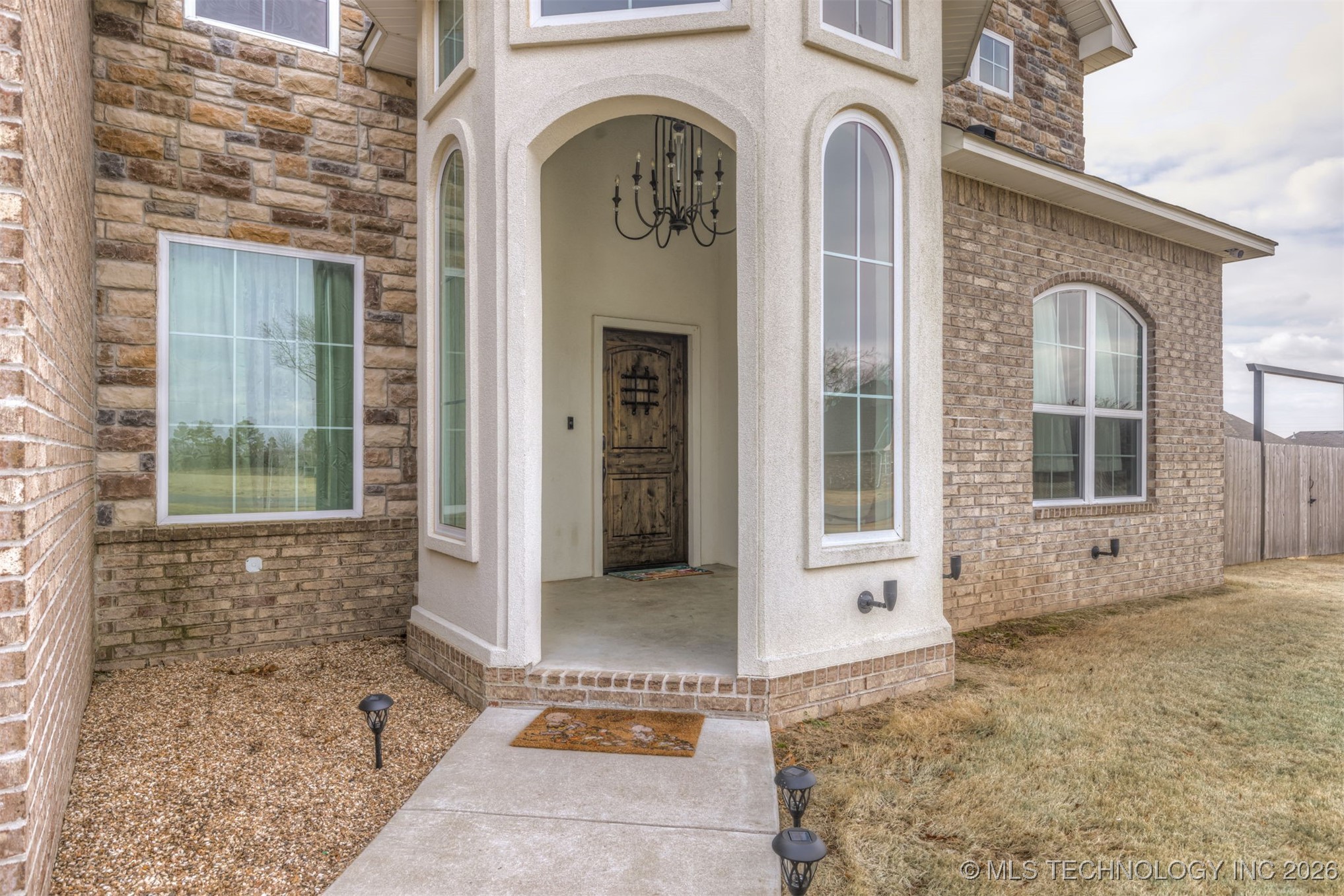 1113 Elizabeth Drive Property Photo 7