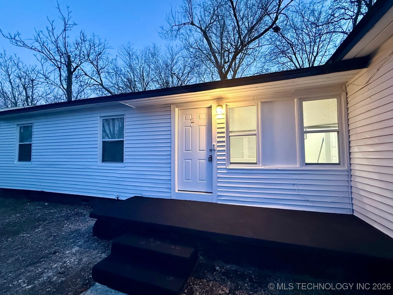 554 E 48th Place N Property Photo 2