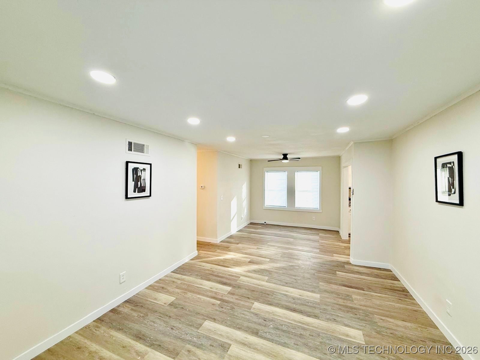 554 E 48th Place N Property Photo 4