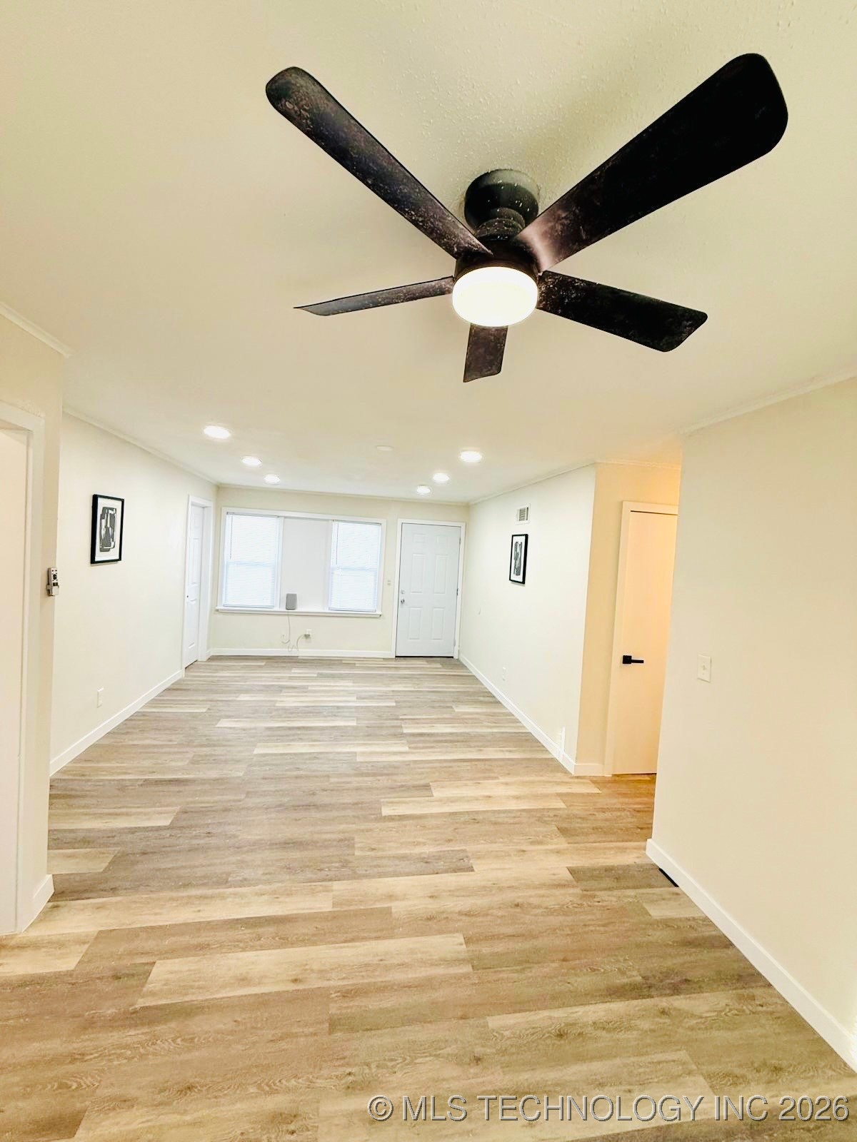 554 E 48th Place N Property Photo 6