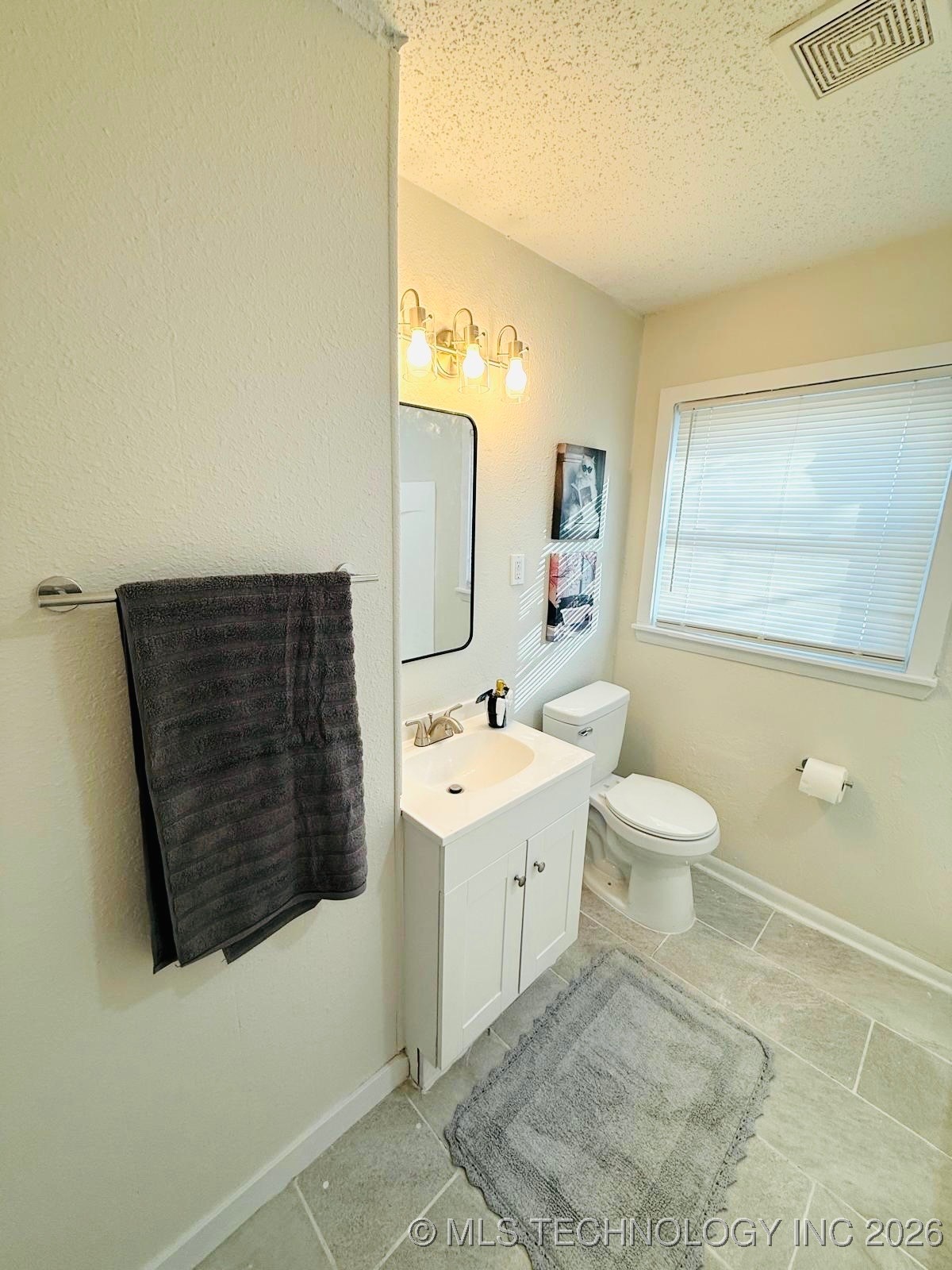 554 E 48th Place N Property Photo 16