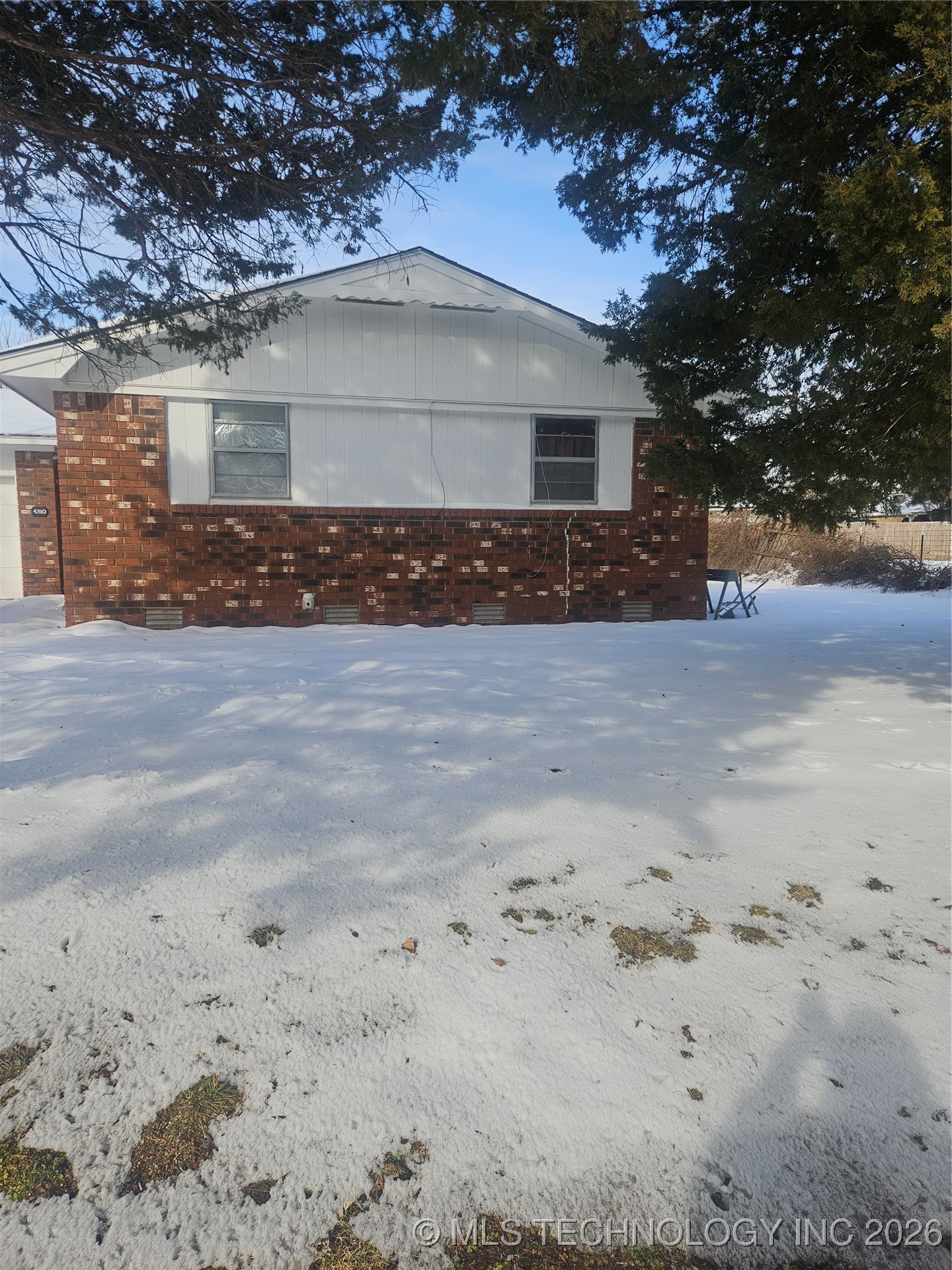 4310 E 75th Street N Property Photo 5