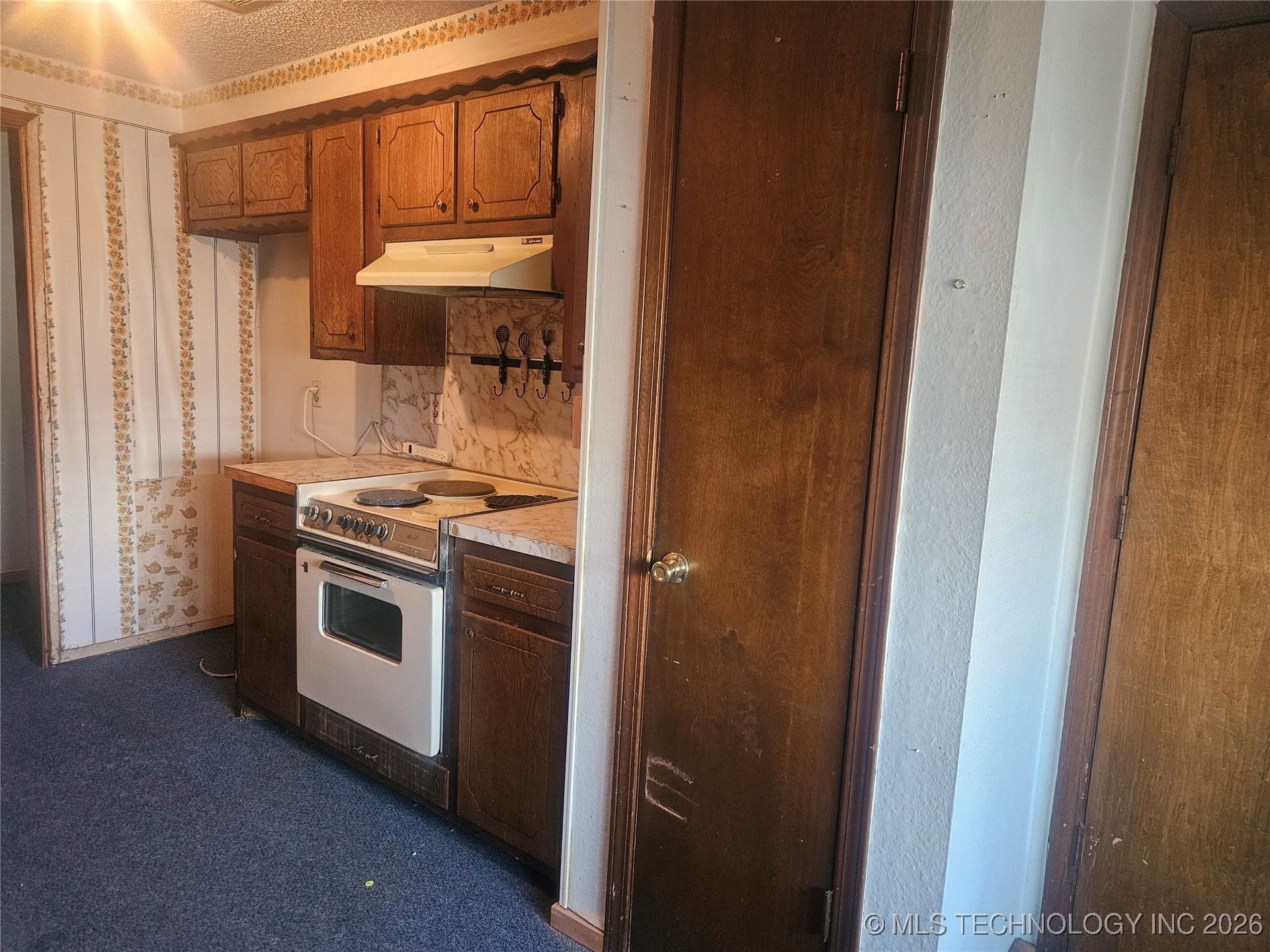 4310 E 75th Street N Property Photo 6