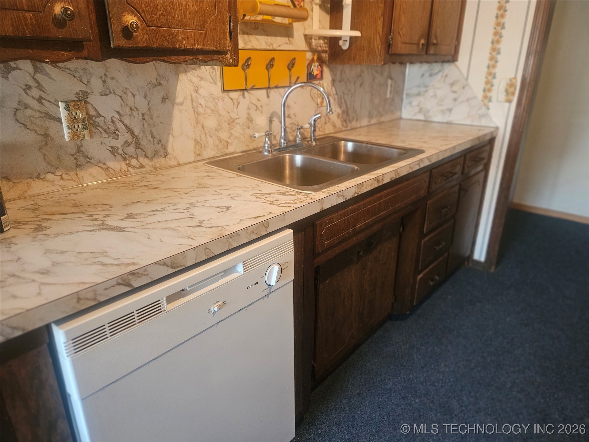 4310 E 75th Street N Property Photo 8