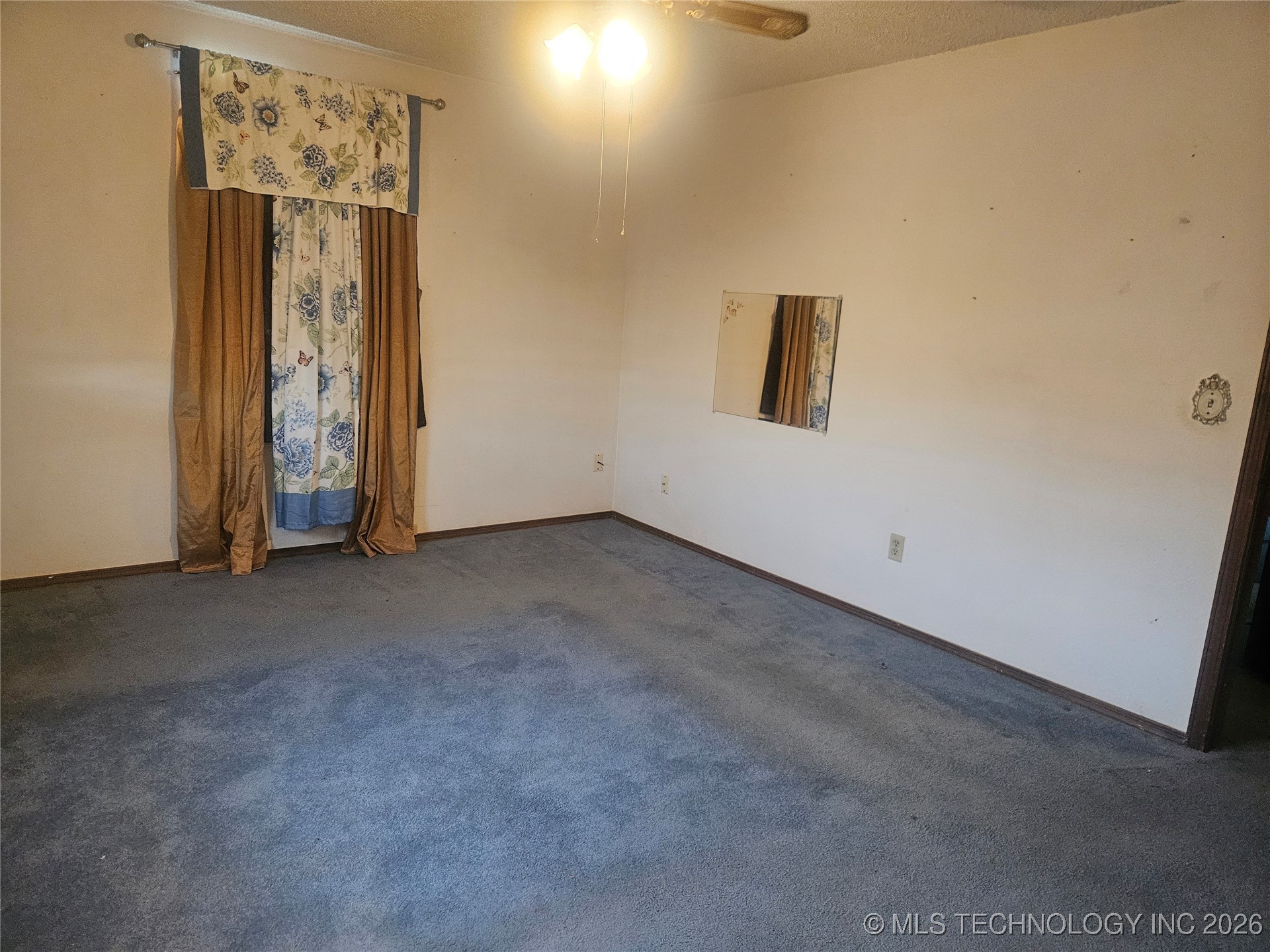 4310 E 75th Street N Property Photo 14