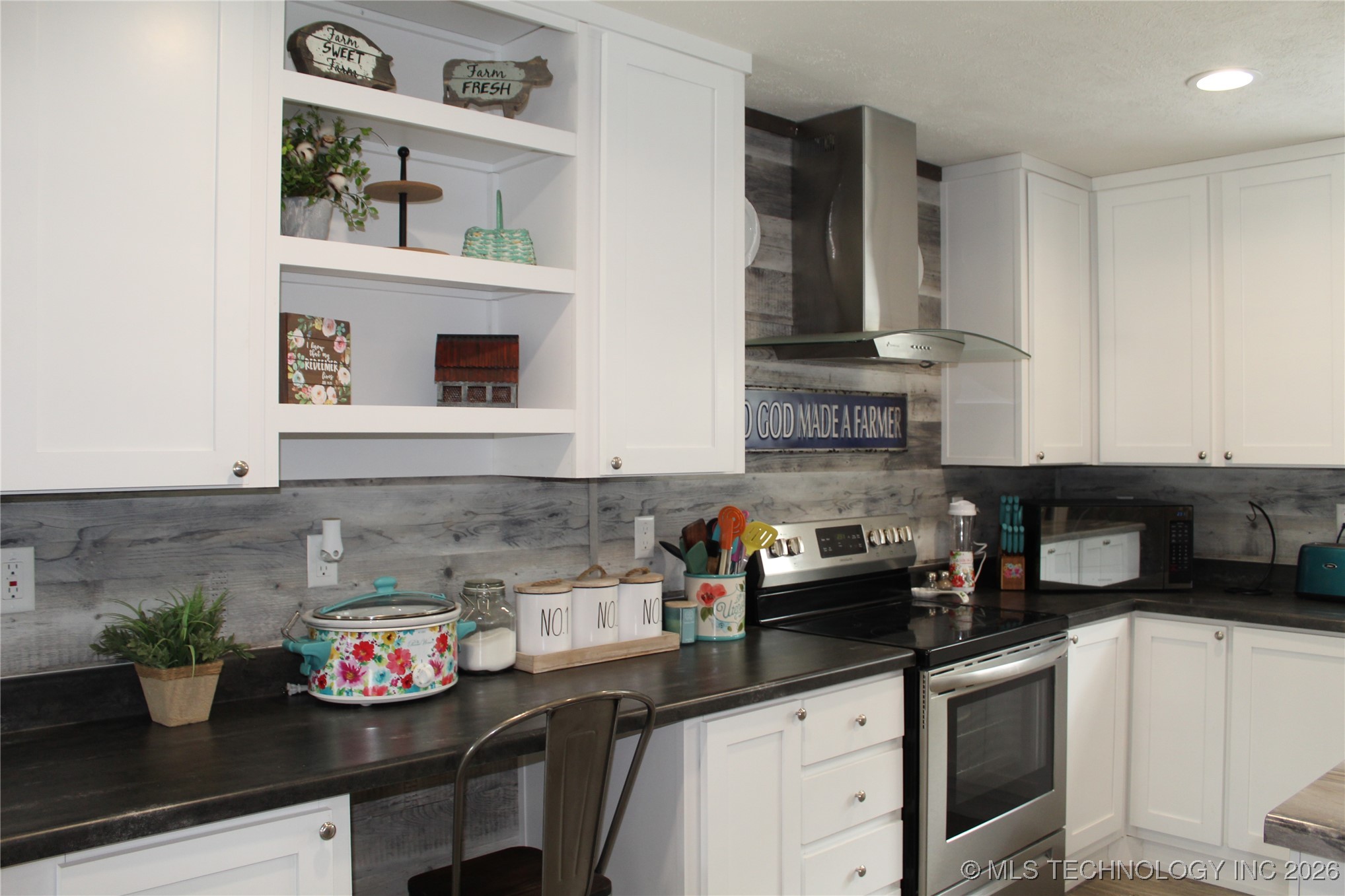 23187 Wildflower Property Photo 10