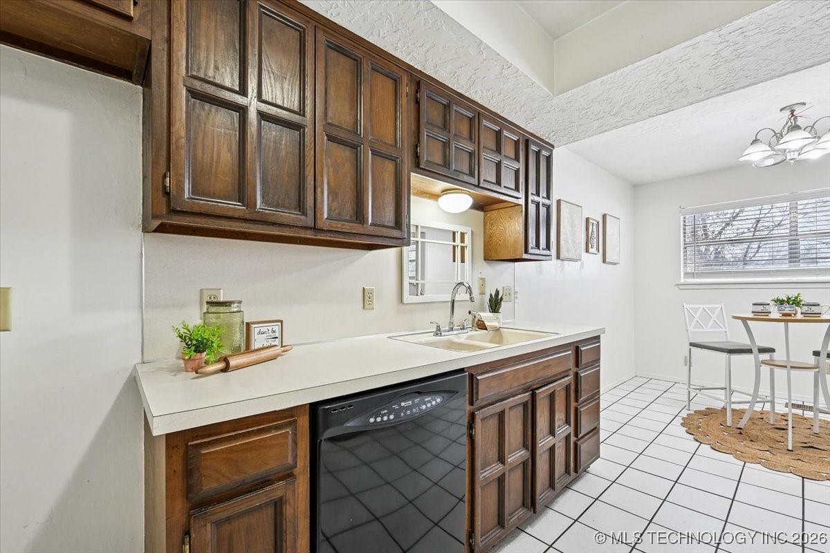 7356 S Darlington Avenue Property Photo 22