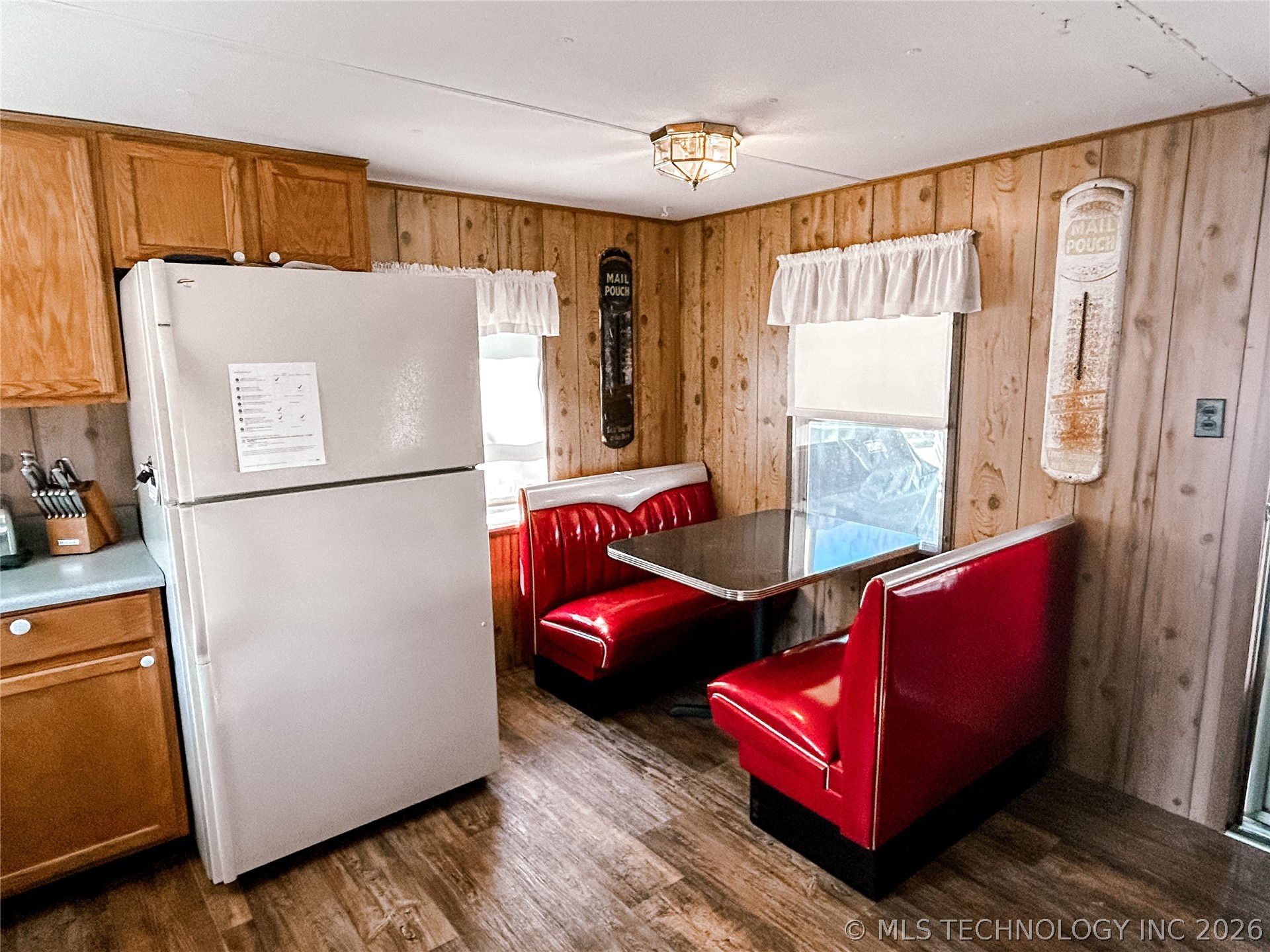 676 N Elm Street Property Photo 10