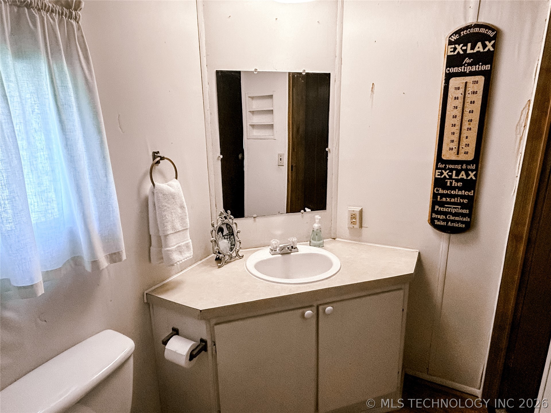 676 N Elm Street Property Photo 19