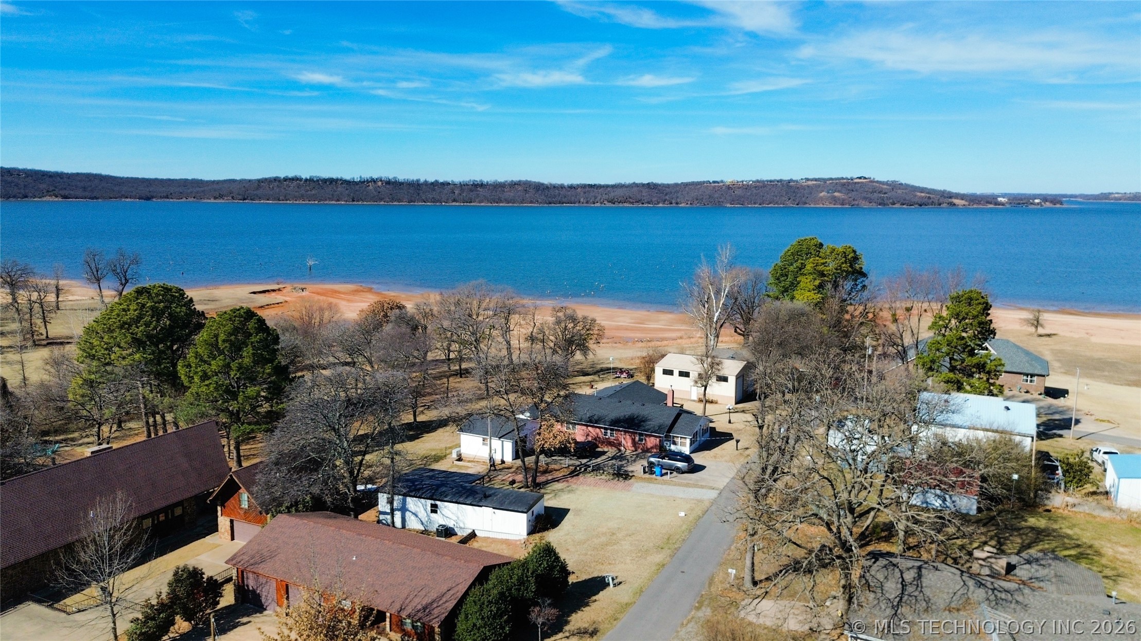 676 N Elm Street Property Photo 25