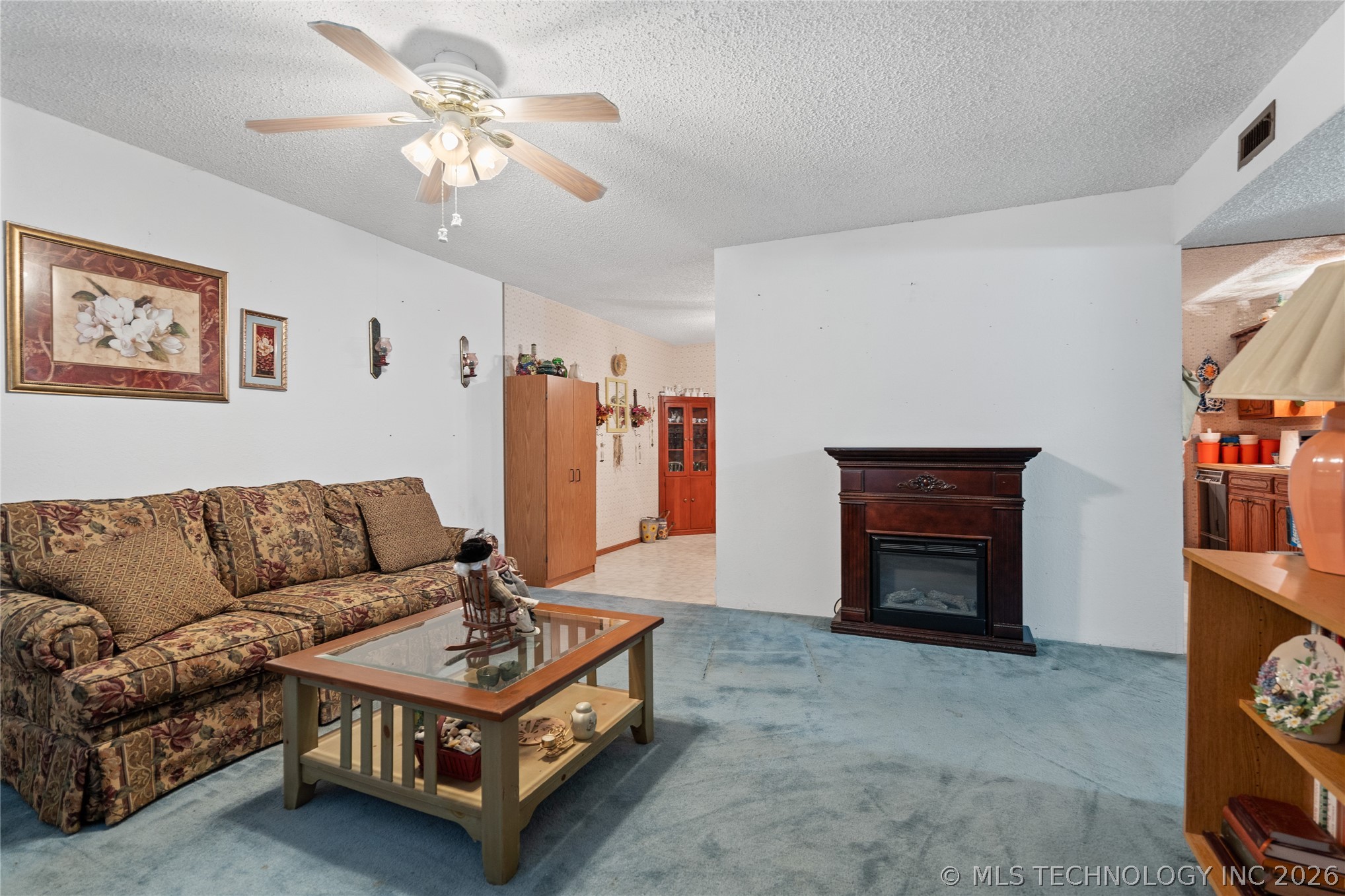 1602 8th Nw Property Photo 2
