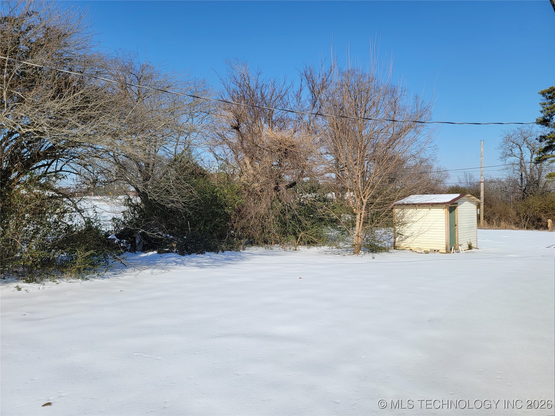 1923 N Maple Street Property Photo 14